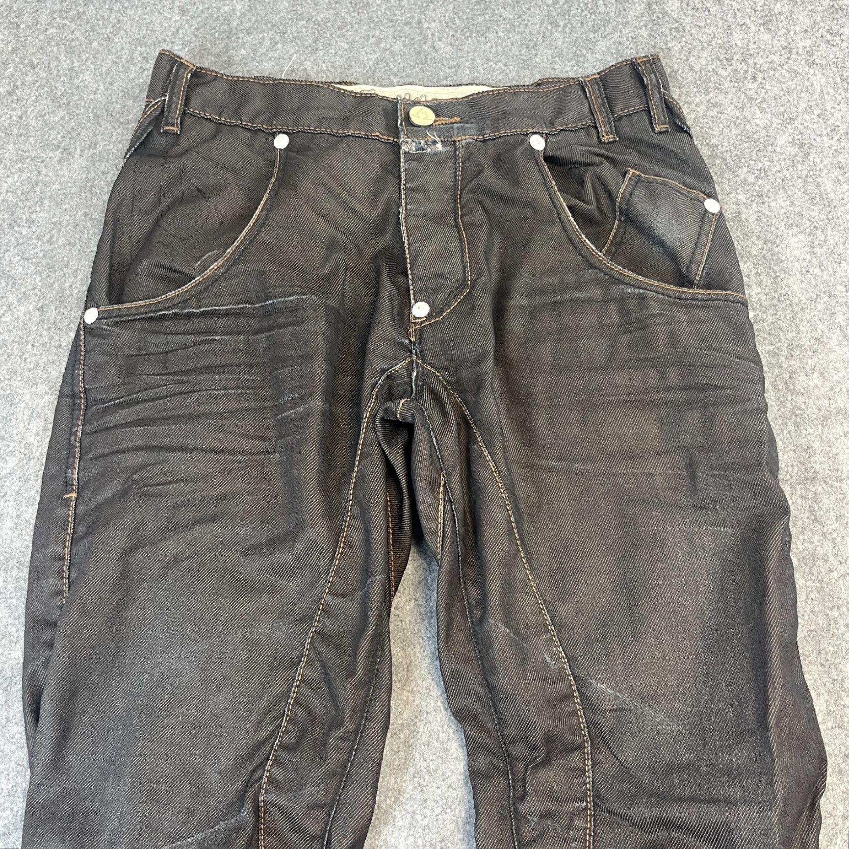 Vintage Vintage Mens Jeans Twisted Arc Fit 30 32 Dark Grey Cinch Buckle Back Y2K Panel Jeans Mens Regular 30 Dark Grey Cotton Denim 5-Pocket Size US 30 / EU 46 - 3 Thumbnail
