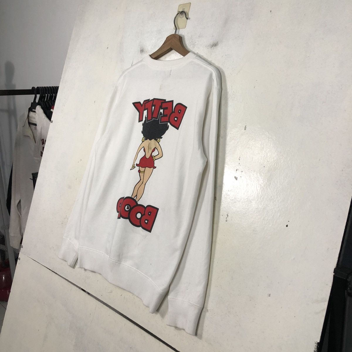 Japanese Brand 📌Vintage Sweatshirt Betty Boop Big Logo Cartoon Size US M / EU 48-50 / 2 - 12 Thumbnail