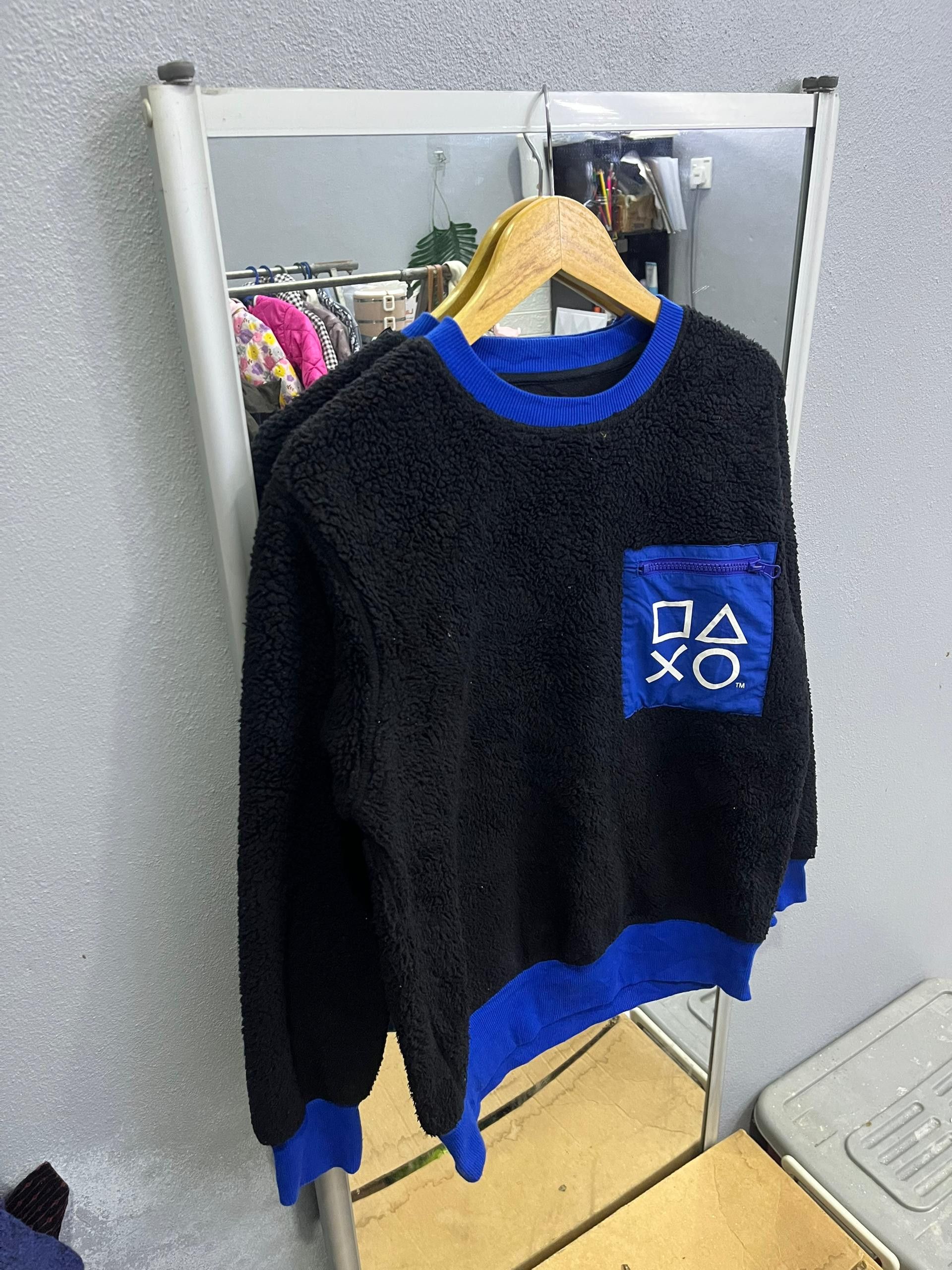 Playstation GU x PlayStation Fleece Sweatshirt Embroidered Logo Size US M / EU 48-50 / 2 - 3 Thumbnail