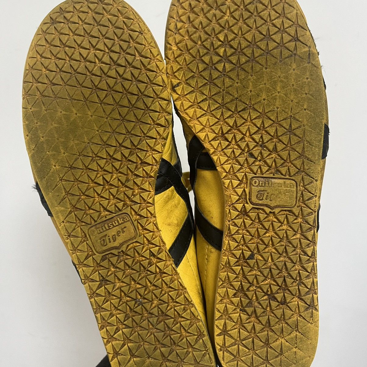 Asics Vintage ASICS Tiger Onitsuka Leather Sneakers shoes Yellow Size US 8 / EU 41 - 7 Thumbnail
