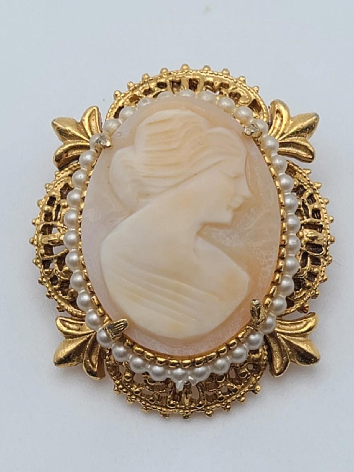 Conte of Florence Vintage Signed Perfect Florenza Cameo Brooch Carved Size ONE SIZE - 5 Thumbnail