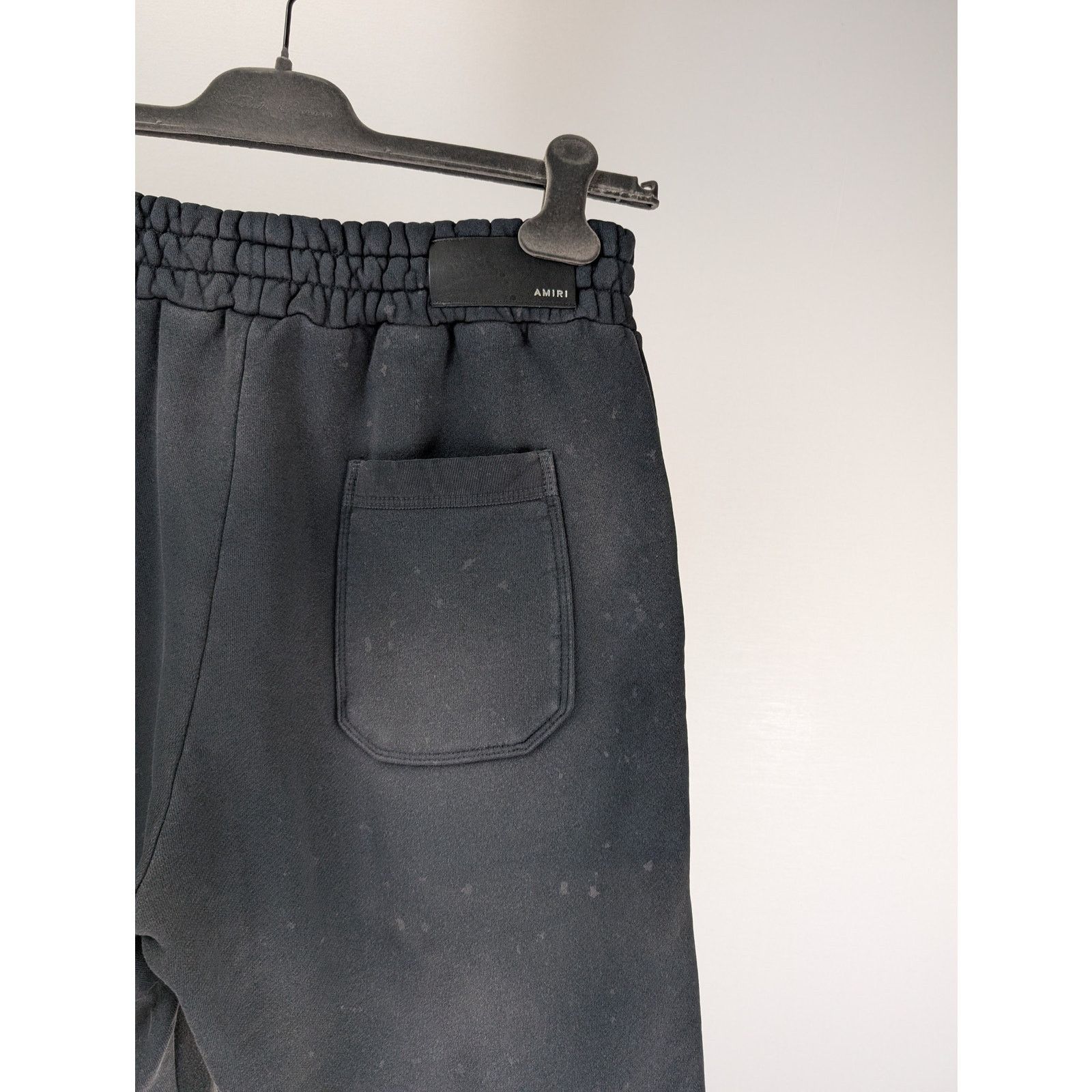 Amiri o1rshd1 Vintage Collegiate Shorts in Black Size US 30 / EU 46 - 8 Thumbnail
