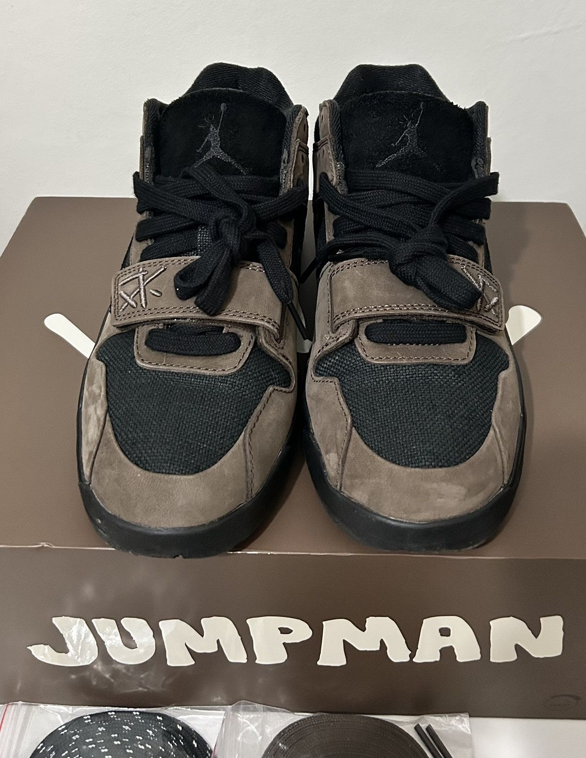 Travis Scott Travis Scott x Jordan Jumpman Jack TR Dark Mocha Uk7.5 Size US 7.5 / EU 40-41 - 4 Thumbnail