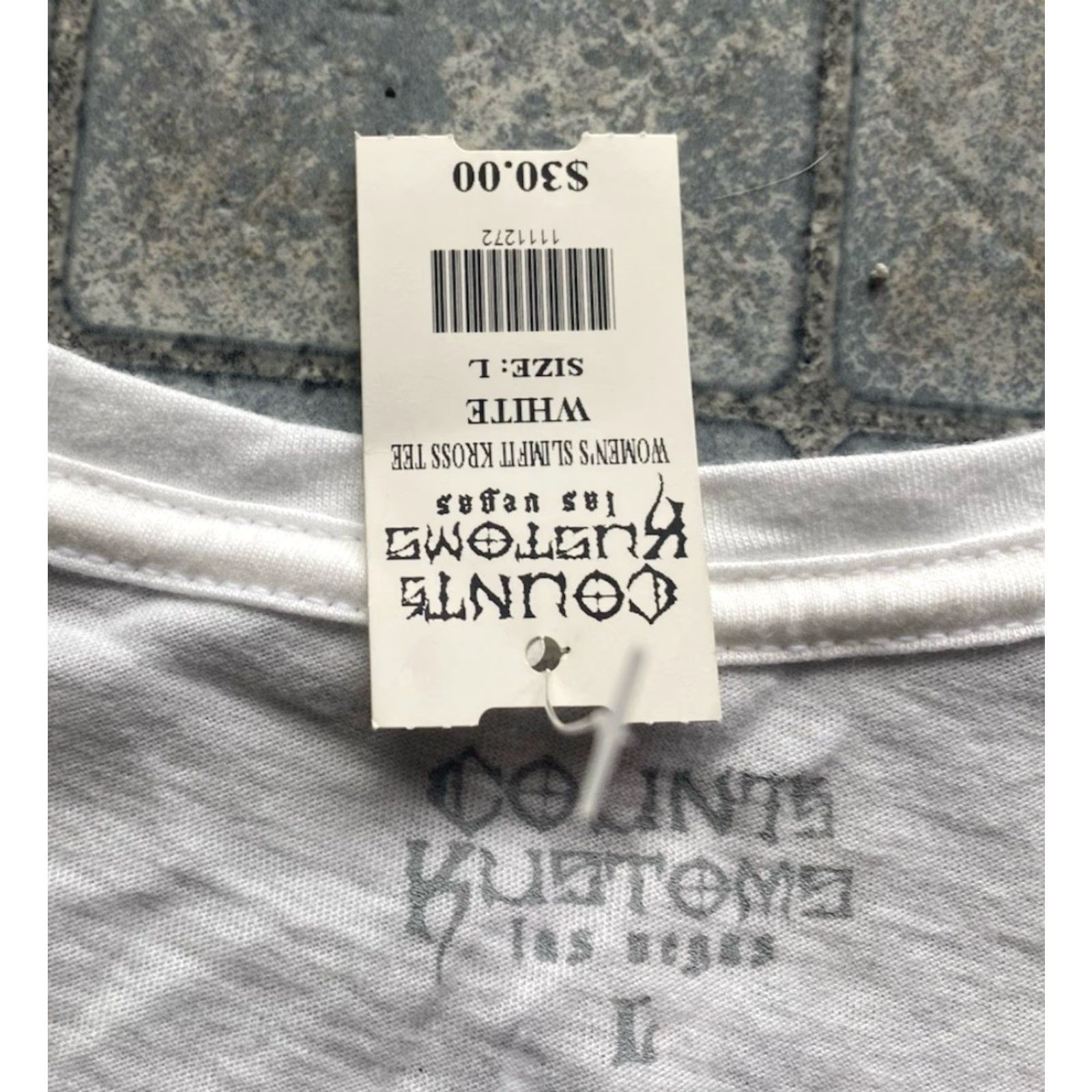 Vintage VINTAGE NWT Counts Kustoms Women’s T Shirt White Large Las Vegas Cross Biker Shirt Womens L White Biker Las Vegas Counts Kustoms Size L / US 10 / IT 46 - 4 Thumbnail