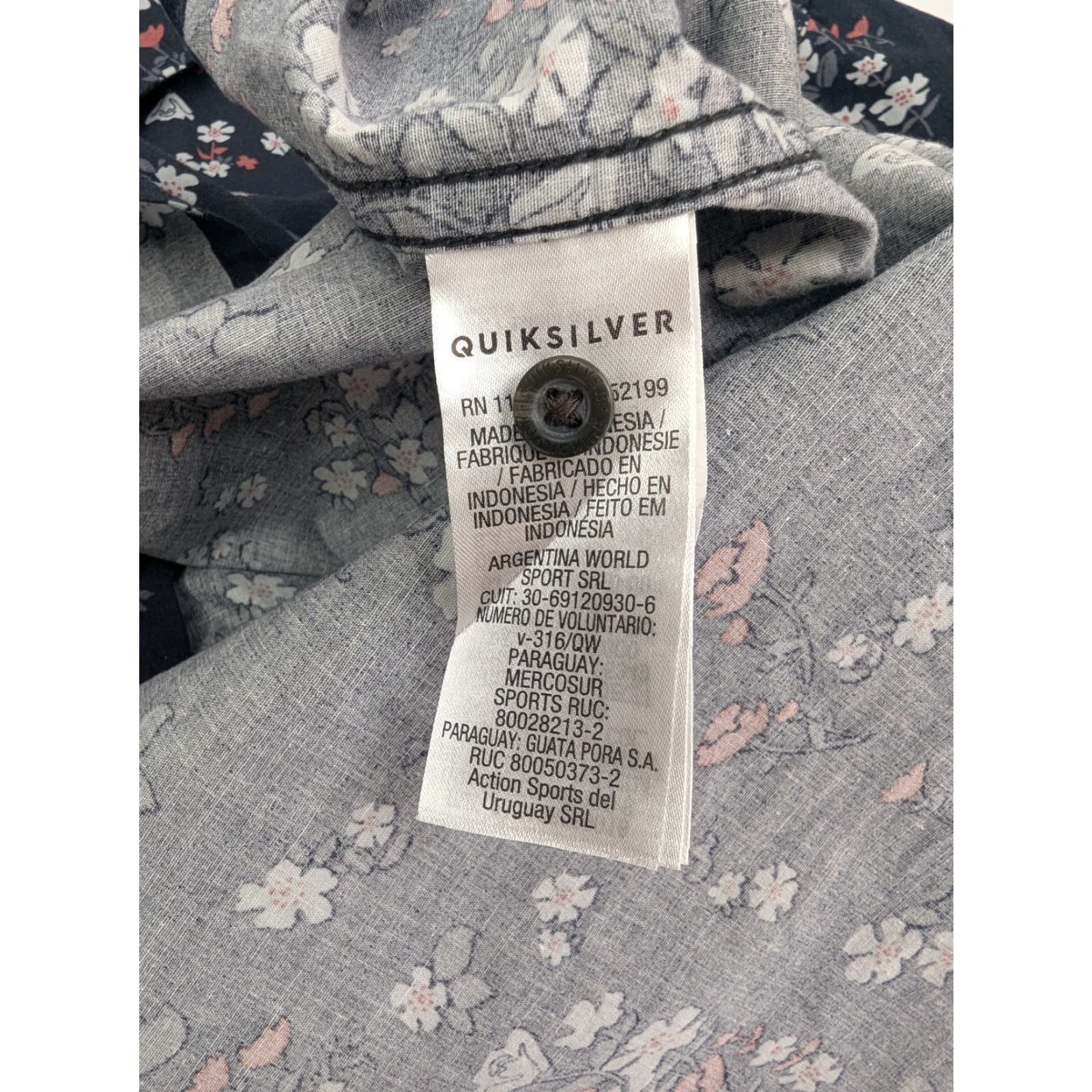 Quiksilver VINTAGE Quiksilver Shirt Navy Floral Print Button-Down Tripping Daisy XL Mens Regular Fit Size US XL / EU 56 / 4 - 7 Thumbnail