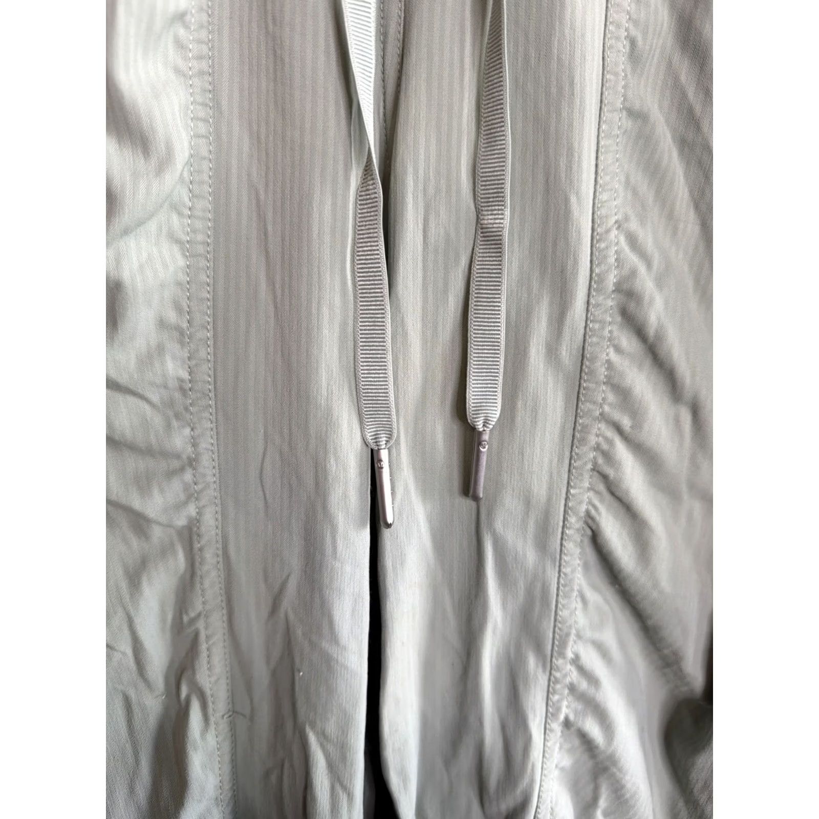 Lululemon Lululemon Dance Studio Jogger Pants Women’s Sz 2 Green Mid Rise Nylon Blended Fabric Pockets Activewear Knitted Size 26" / US 2 / IT 38 - 2 Thumbnail