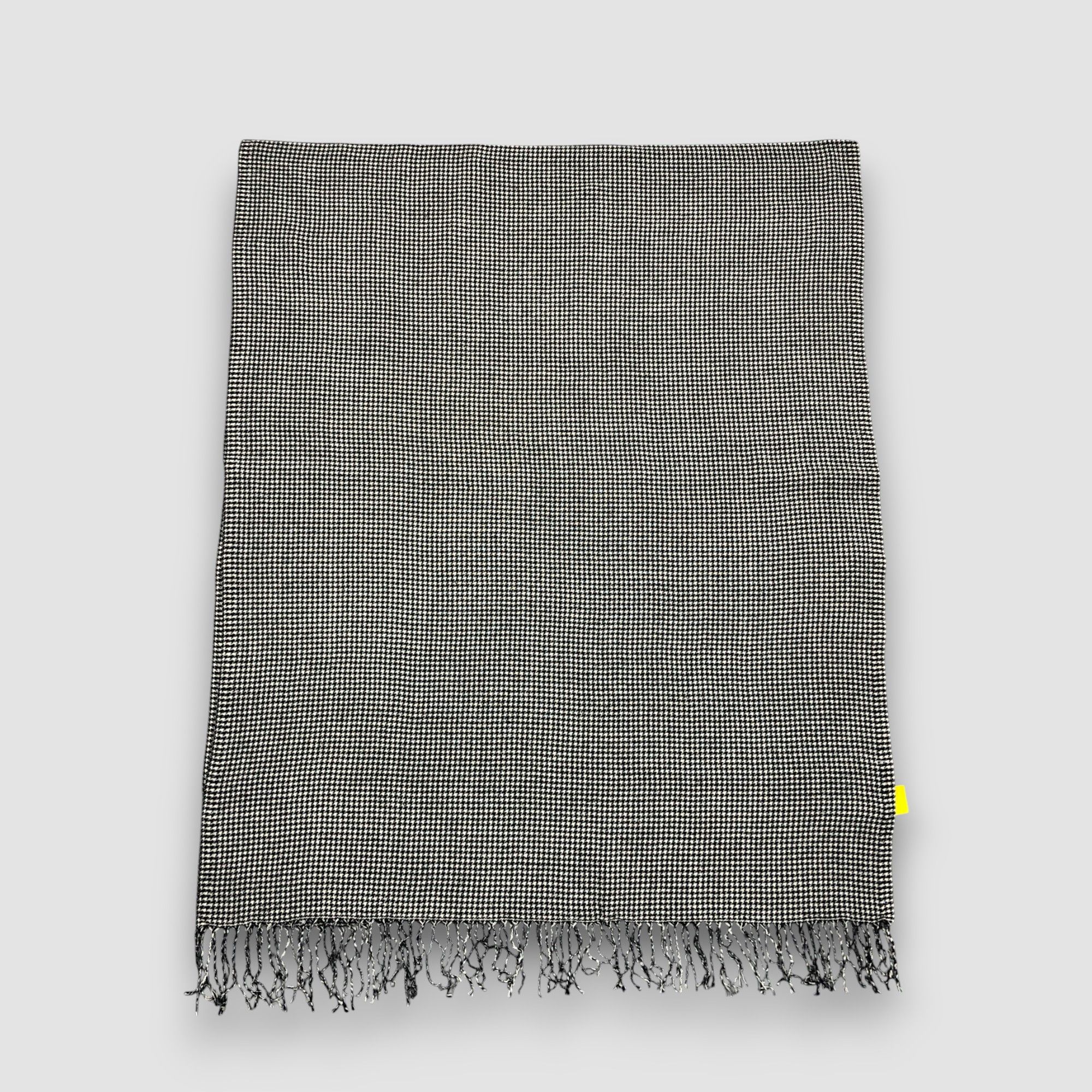 Japanese Brand Vintage Uniqlo X Ines De La Fressange Scarf Wool Scarves. Size ONE SIZE - 3 Thumbnail