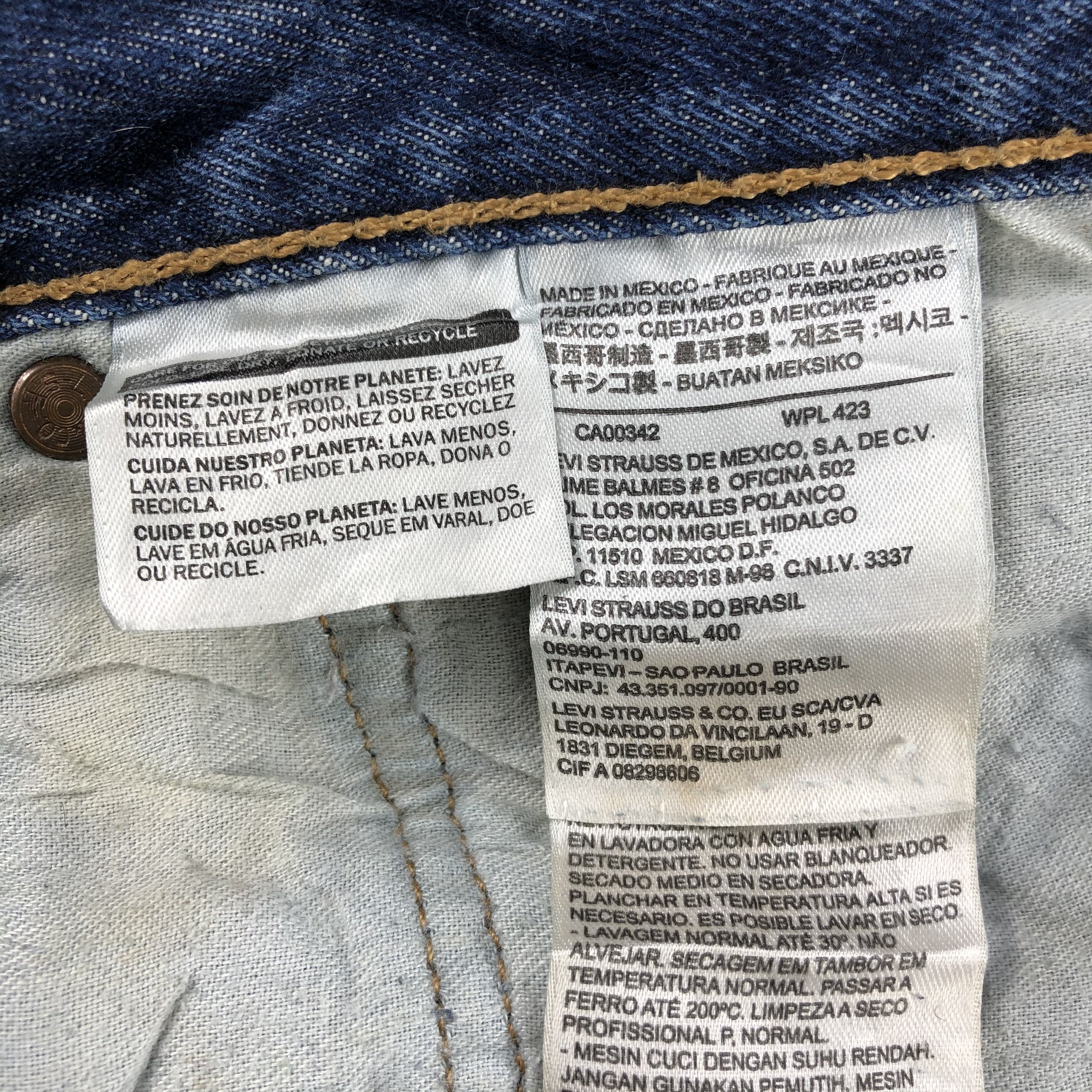 Levi's Vintage Blue Wash Levis 501 Jeans-J2066 Size US 36 / EU 52 - 12 Thumbnail