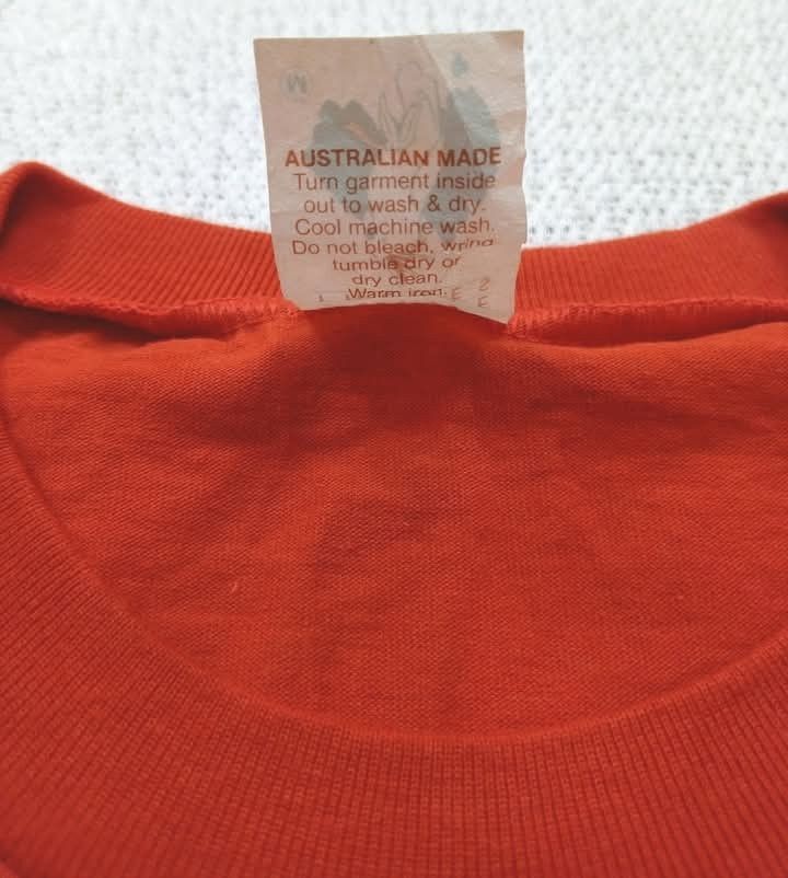 Vintage VINTAGE 90s AUSTRALIA MADE TEE Size US L / EU 52-54 / 3 - 3 Thumbnail