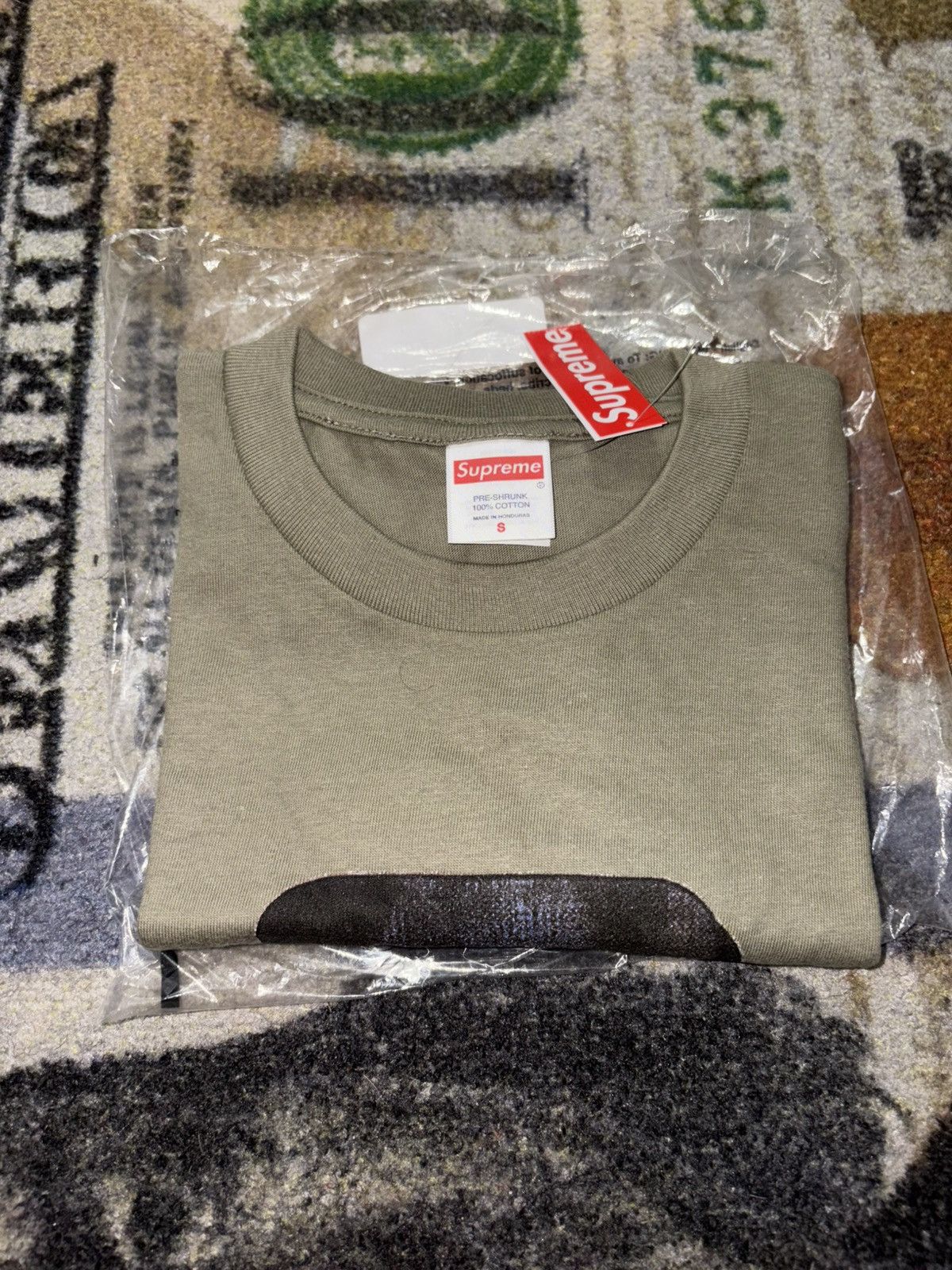 Supreme Supreme RZA Wu-Tang Clan Tee Size US S / EU 44-46 / 1 - 2 Thumbnail