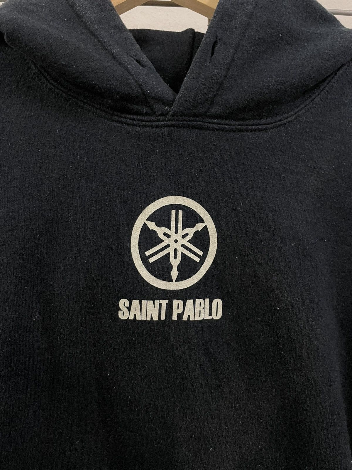 Kanye West × Vintage × Yeezy Rare Beautifule Vintage Kanye West Saint Pablo Tour Hoodie Size US L / EU 52-54 / 3 - 3 Thumbnail