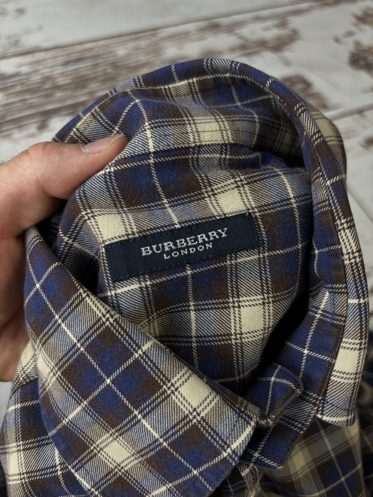 Burberry Burberry London Vintage Checkered Button Up Shirt Size US M / EU 48-50 / 2 - 8 Thumbnail