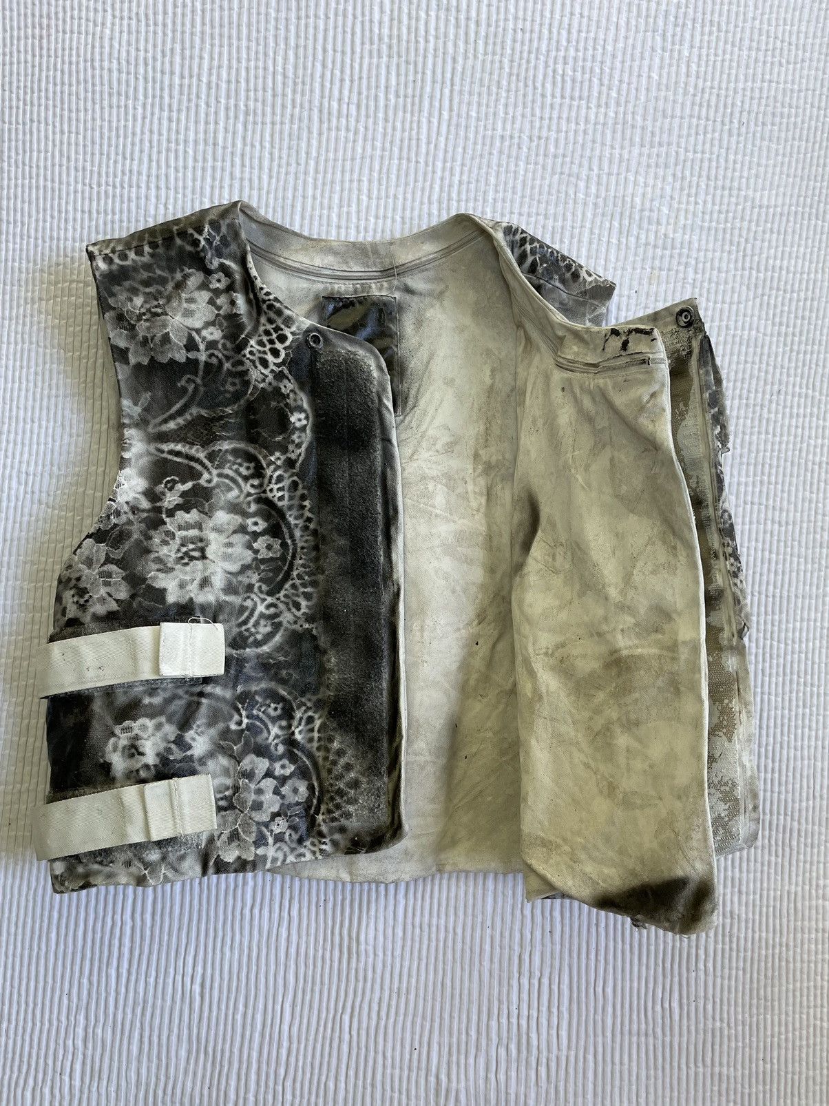 Handmade Sexy Perfect Painted Tactical Vest Size US M / EU 48-50 / 2 - 8 Thumbnail