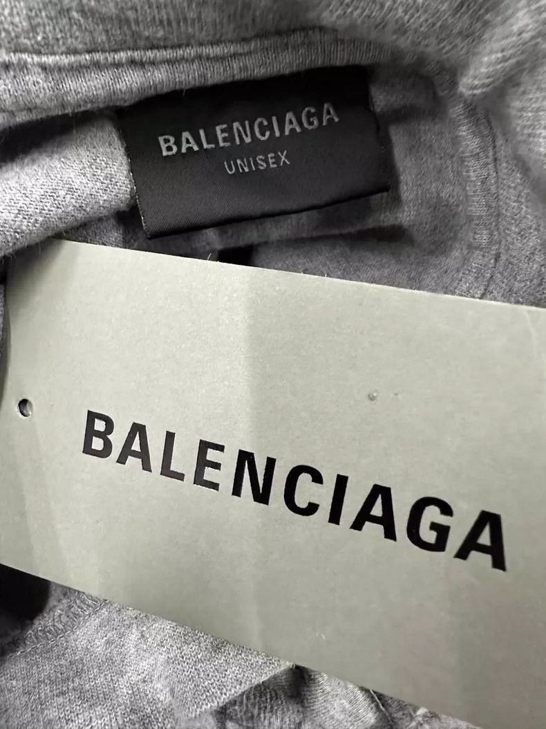 Balenciaga Balenciaga Graffiti printed monogrammed crewneck pullover Size US L / EU 52-54 / 3 - 4 Thumbnail