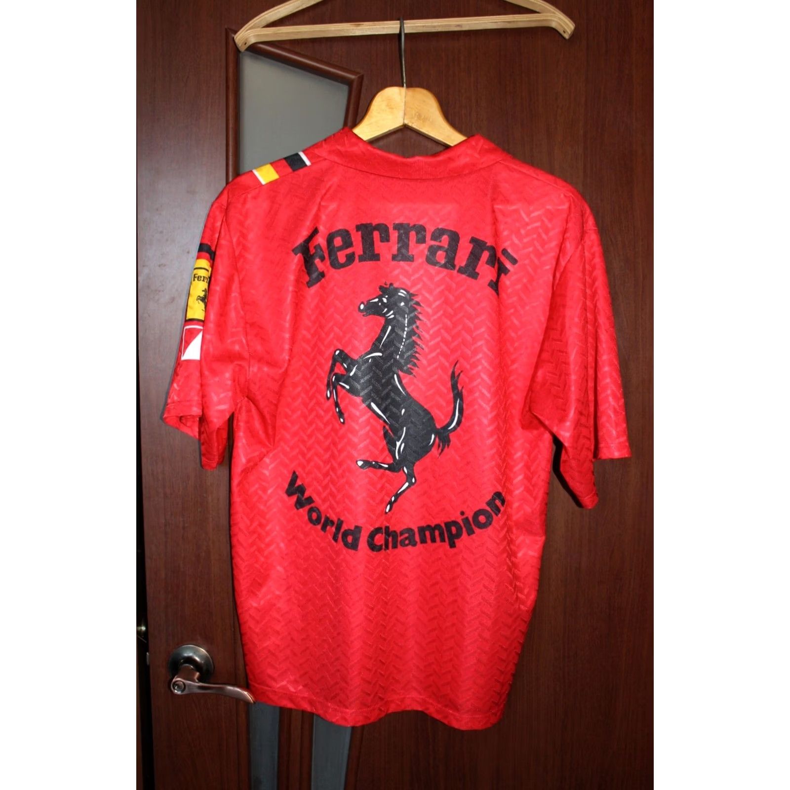 Ferrari VINTAGE Ferrari World Champion Red T-Shirt XL Unisex Adults Shirt Mens Women Size US XL / EU 56 / 4 - 3 Thumbnail