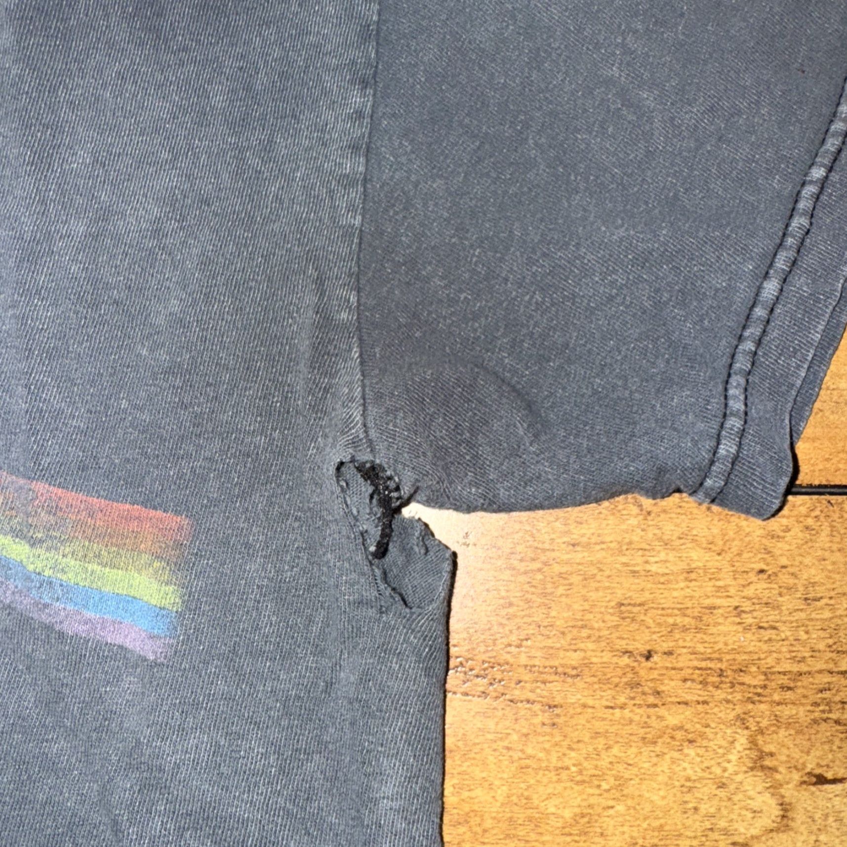Vintage VINTAGE Pink Floyd Dark Side of the Moon T-Shirt Black Medium 18x24 Distressed Mens T-Shirt" Size US M / EU 48-50 / 2 - 3 Thumbnail