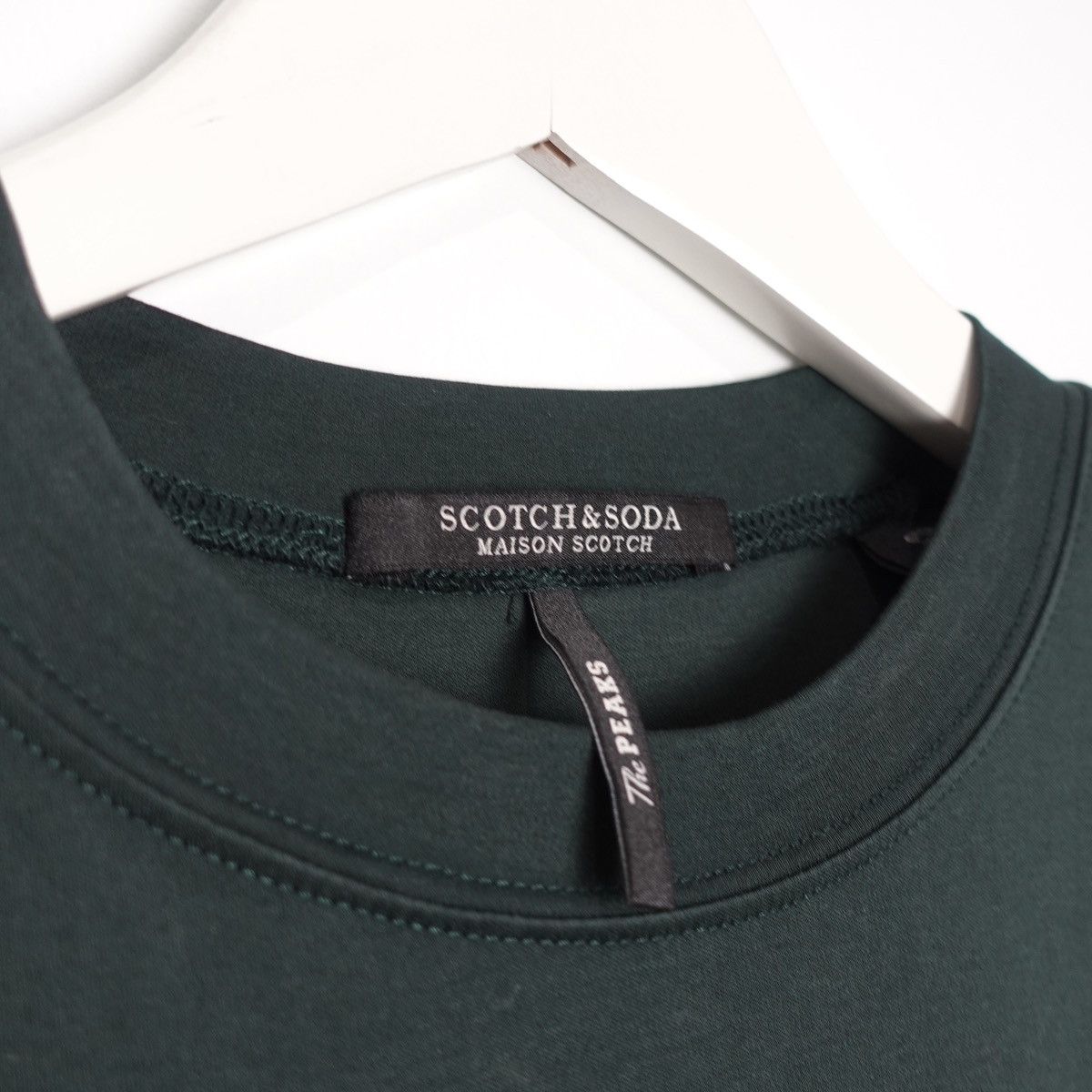 Scotch & Soda Scotch & Soda Embroidered ‘Far Out’ Tee Size XS / US 0-2 / IT 36-38 - 4 Thumbnail