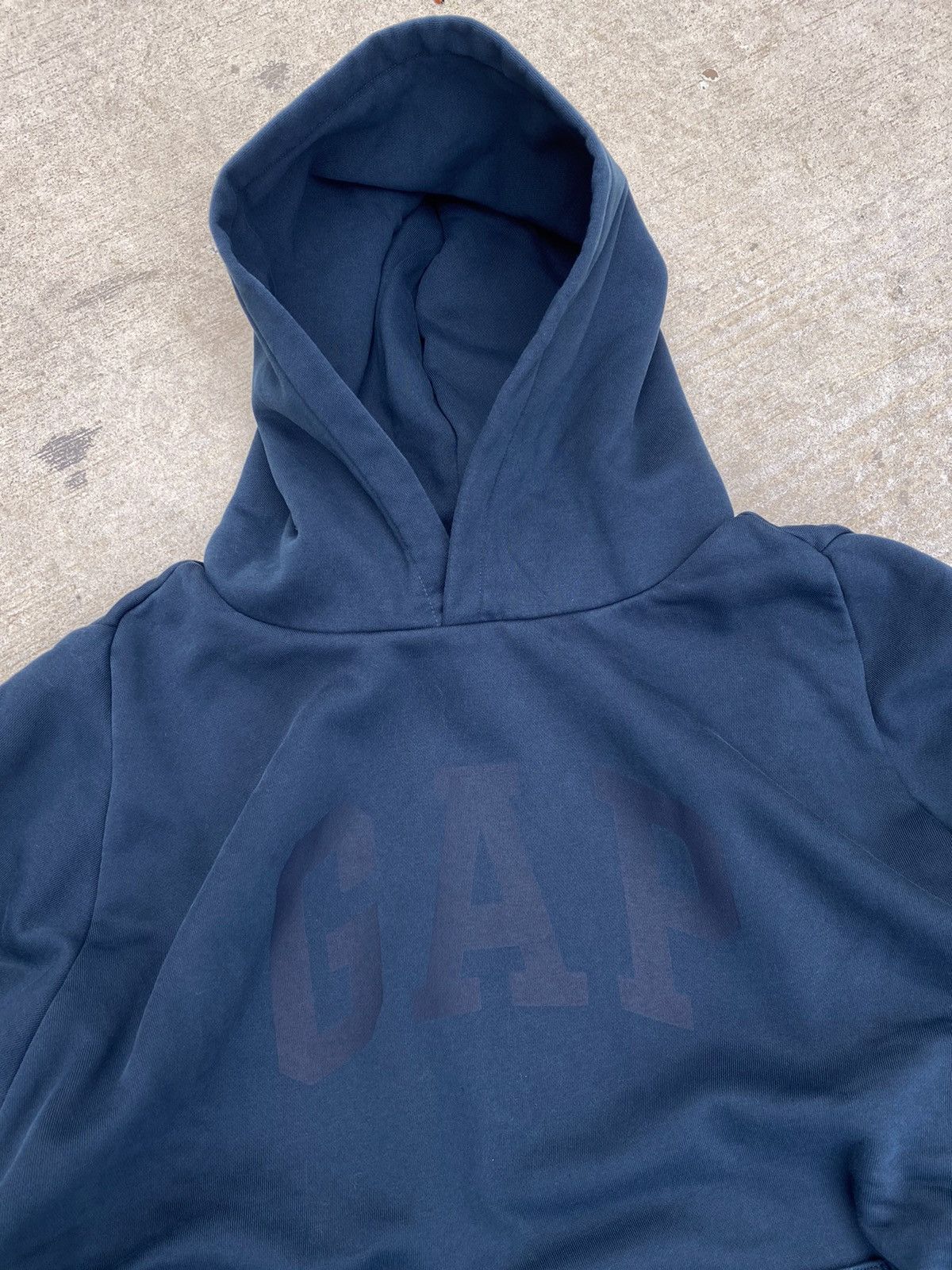 Gap × Yeezy NWT Yeezy Gap Dove Shrunken Hoodie by Balenciaga Size US XL / EU 56 / 4 - 7 Thumbnail