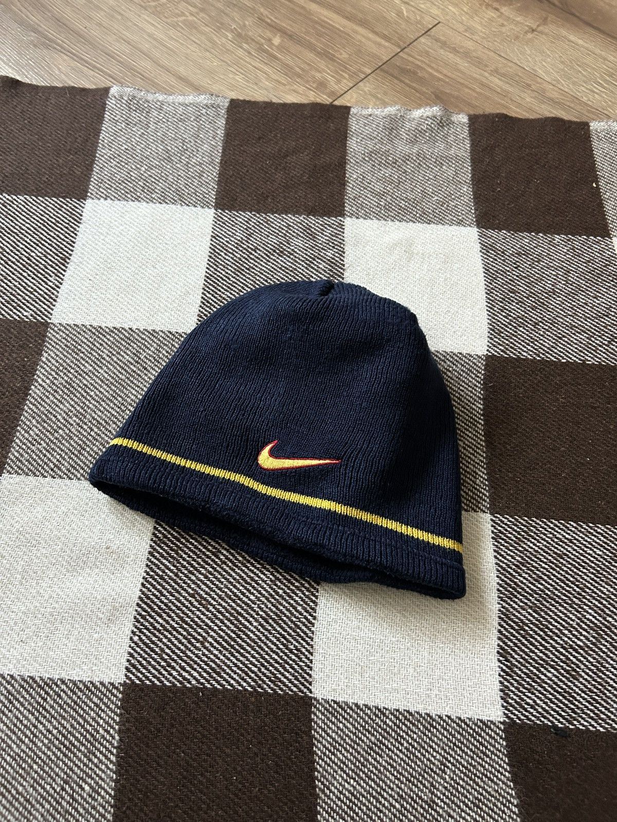 Nike Vintage Nike F.C Barcelona two logo winter hats y2k Size ONE SIZE - 1 Thumbnail