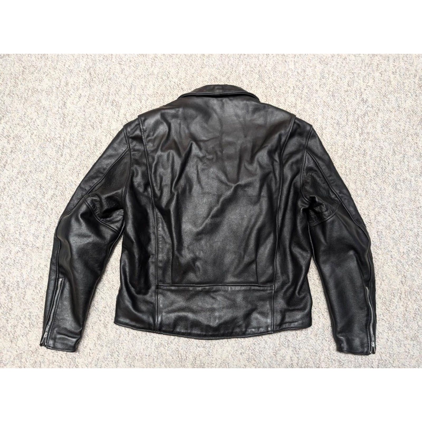 Harley Davidson VINTAGE Harley-Davidson embossed eagle M black leather jacket Mens Jacket M Harley-Davidson 1990s motorcycle black leather vintage Size US M / EU 48-50 / 2 - 2 Thumbnail
