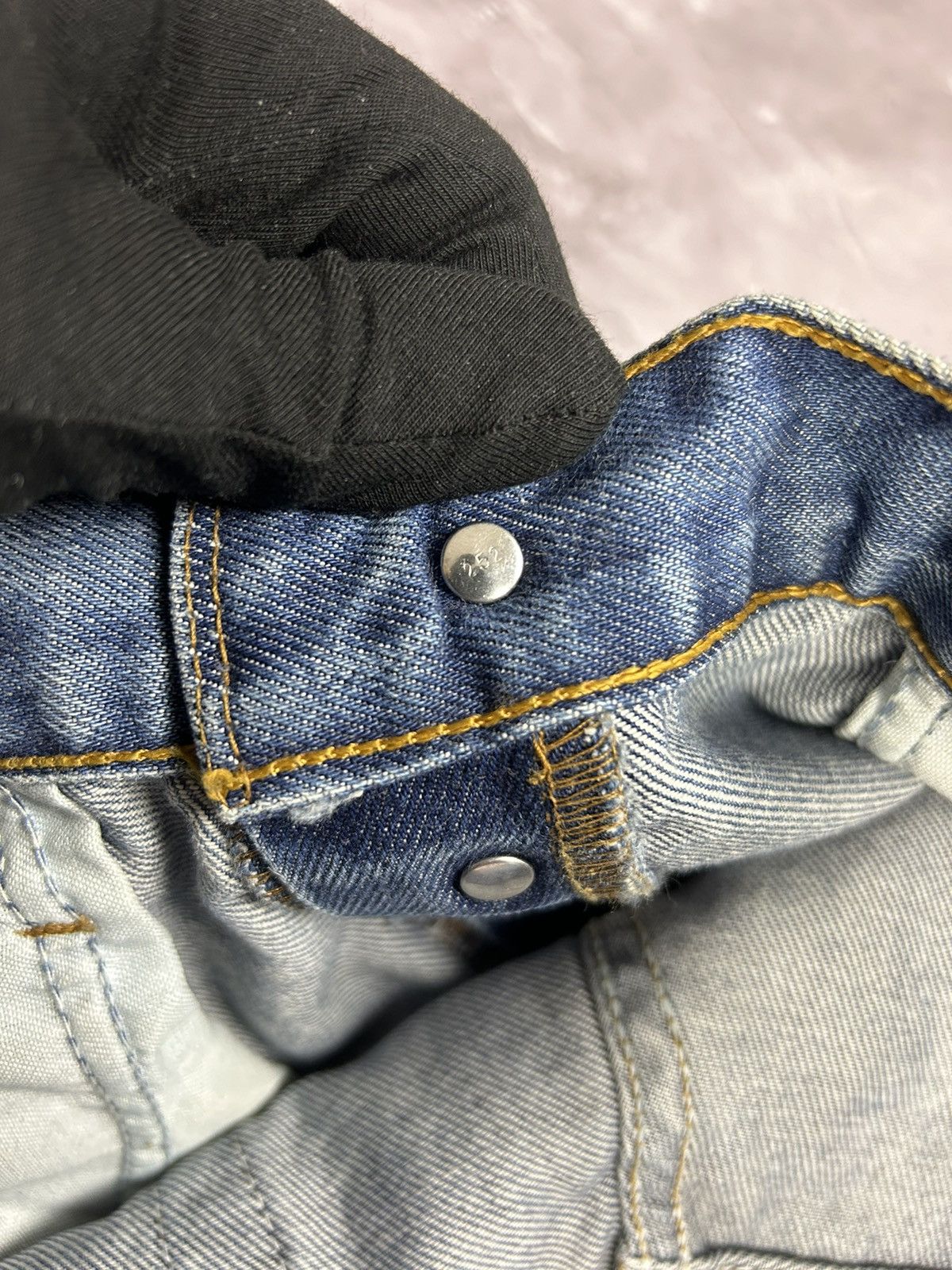 Levi's × Levi's Vintage Clothing × Vintage y2k Levis 522 Red Tab Jeans Vintage sz 29x32 90s RARE Size US 29 - 9 Thumbnail