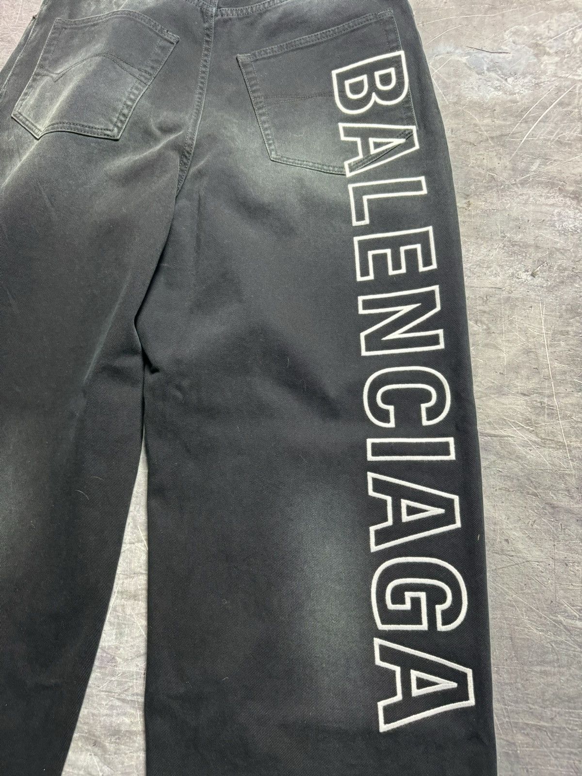 Balenciaga Balenciaga Outline Baggy Pants in Black Size US 30 / EU 46 - 6 Thumbnail