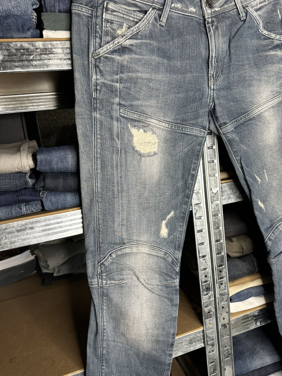 G-Star G-Star RAW 5620 3D Tapered Distressed Denim Jeans W31 L34 Size US 31 - 3 Thumbnail