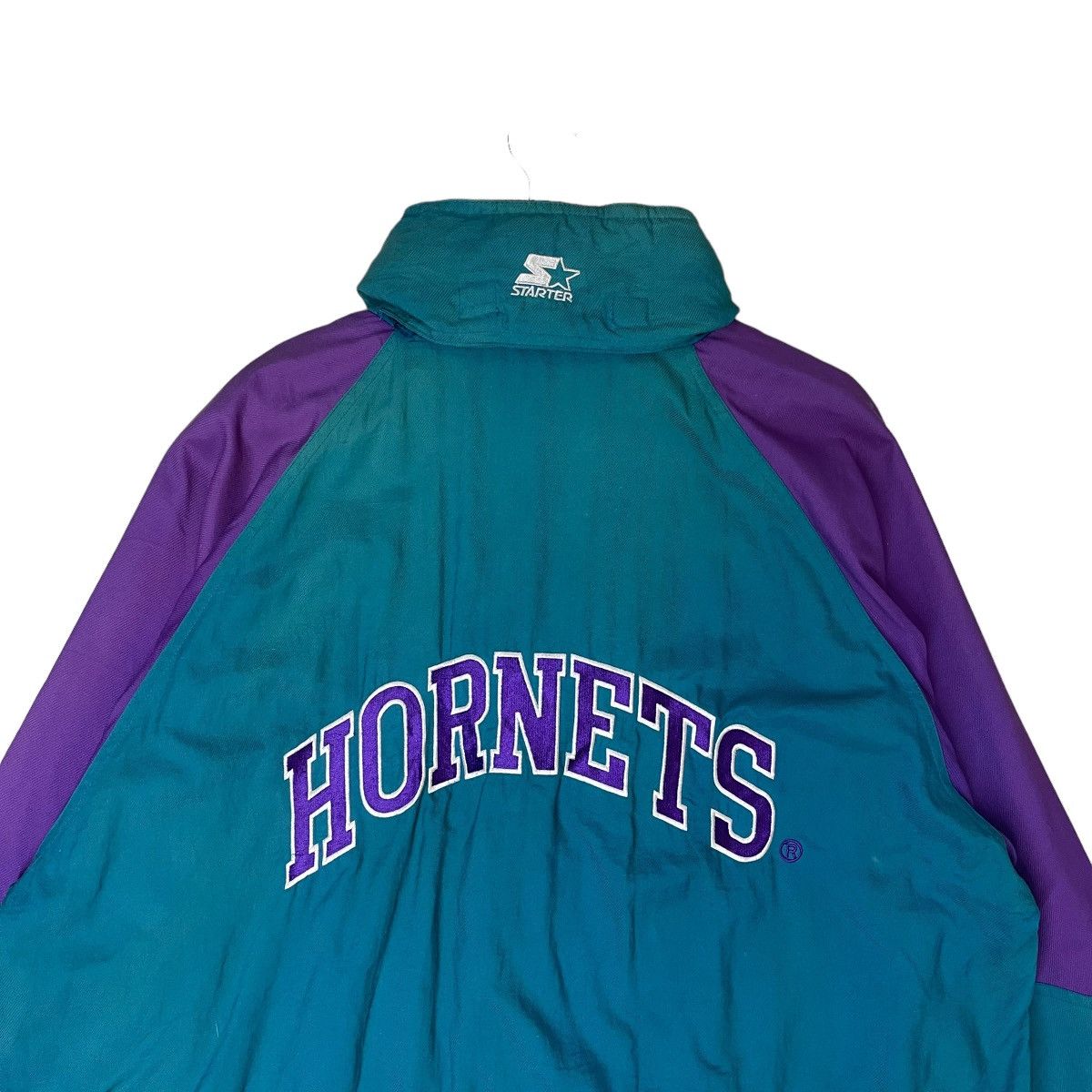 NBA × Starter Charlotte Hornetts Big Logo Zipper Jacket Sun Faded Size XL Size US XL / EU 56 / 4 - 12 Thumbnail