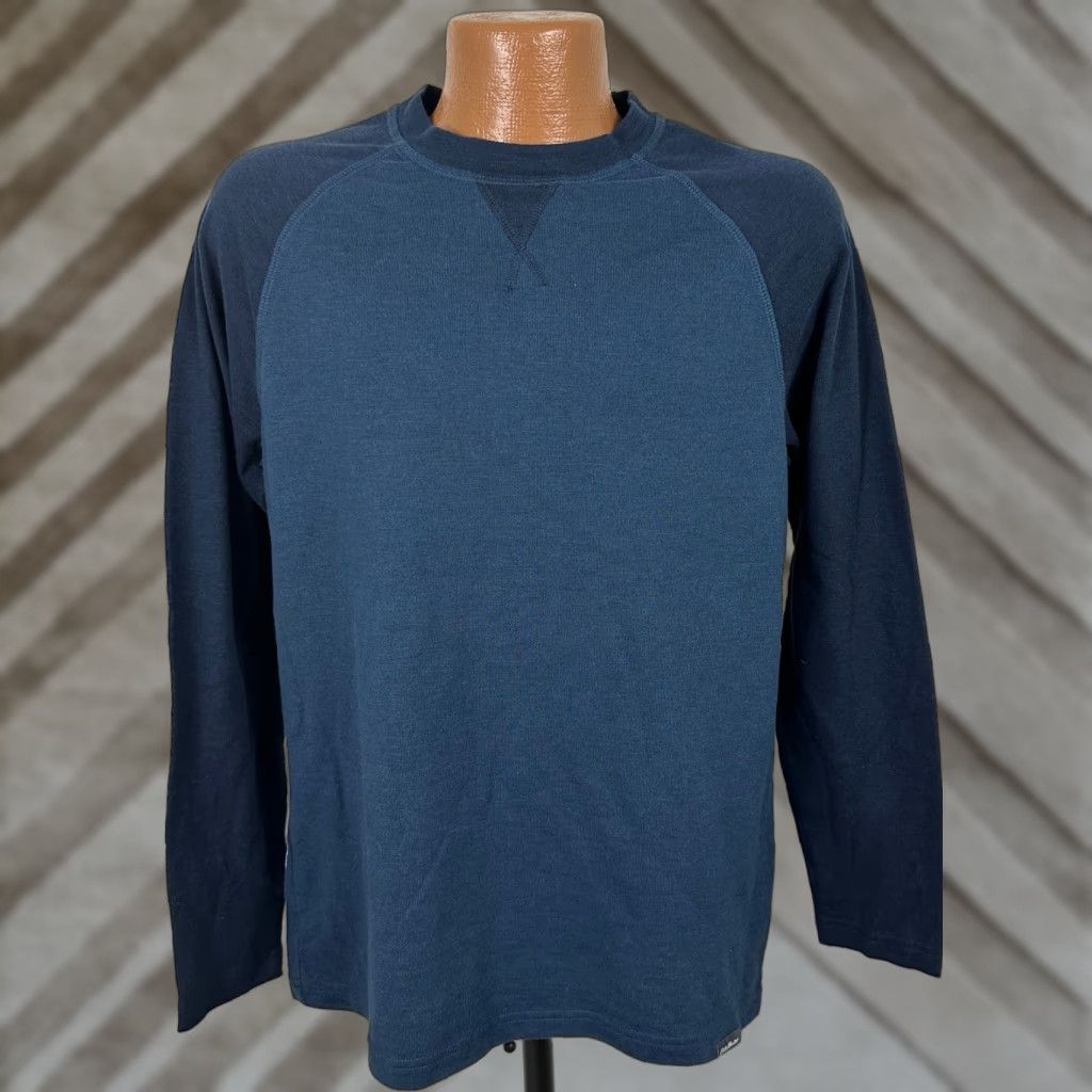 Eddie Bauer Eddie Bauer Raglan T-Shirt Shirt Men M Navy Blue Cotton Polyester Jersey Midweight Outdoor Sports Vintage: No Size US M / EU 48-50 / 2 - 1 Thumbnail