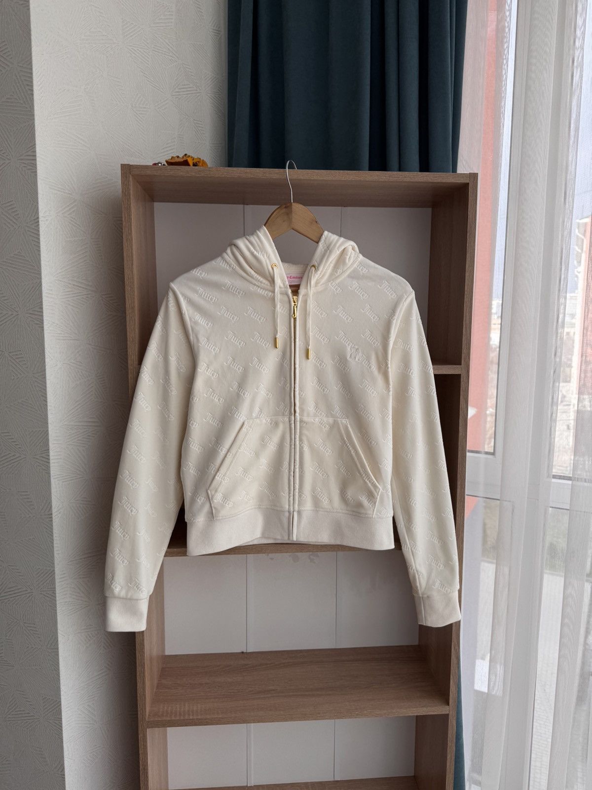 Juicy Couture Juicy Couture Sport MilkyBeige Luxury Multilogo VelourHoodie Size M / US 6-8 / IT 42-44 - 1 Thumbnail