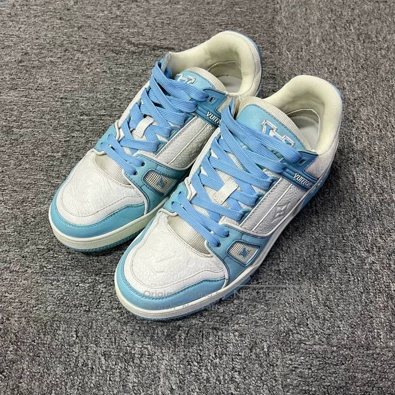 Louis Vuitton Louis Vuitton Blue and white leather lace-up low-cut fashi Size US 5 / EU 37 - 1 Thumbnail