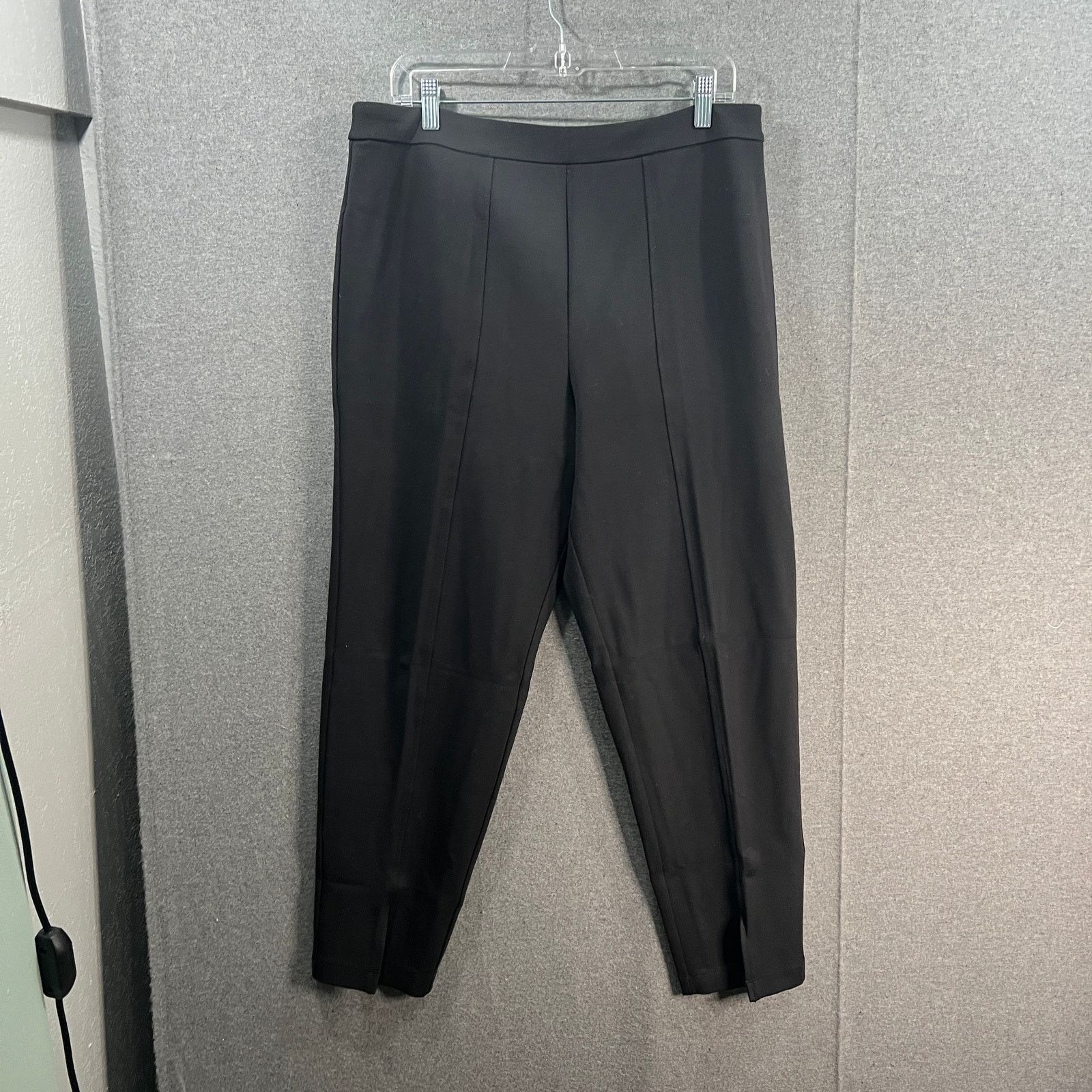 Other John Rivers Regular Signature Knit Ankle Pant with Split Hem Size 36" / US 14 / IT 50 - 1 Thumbnail
