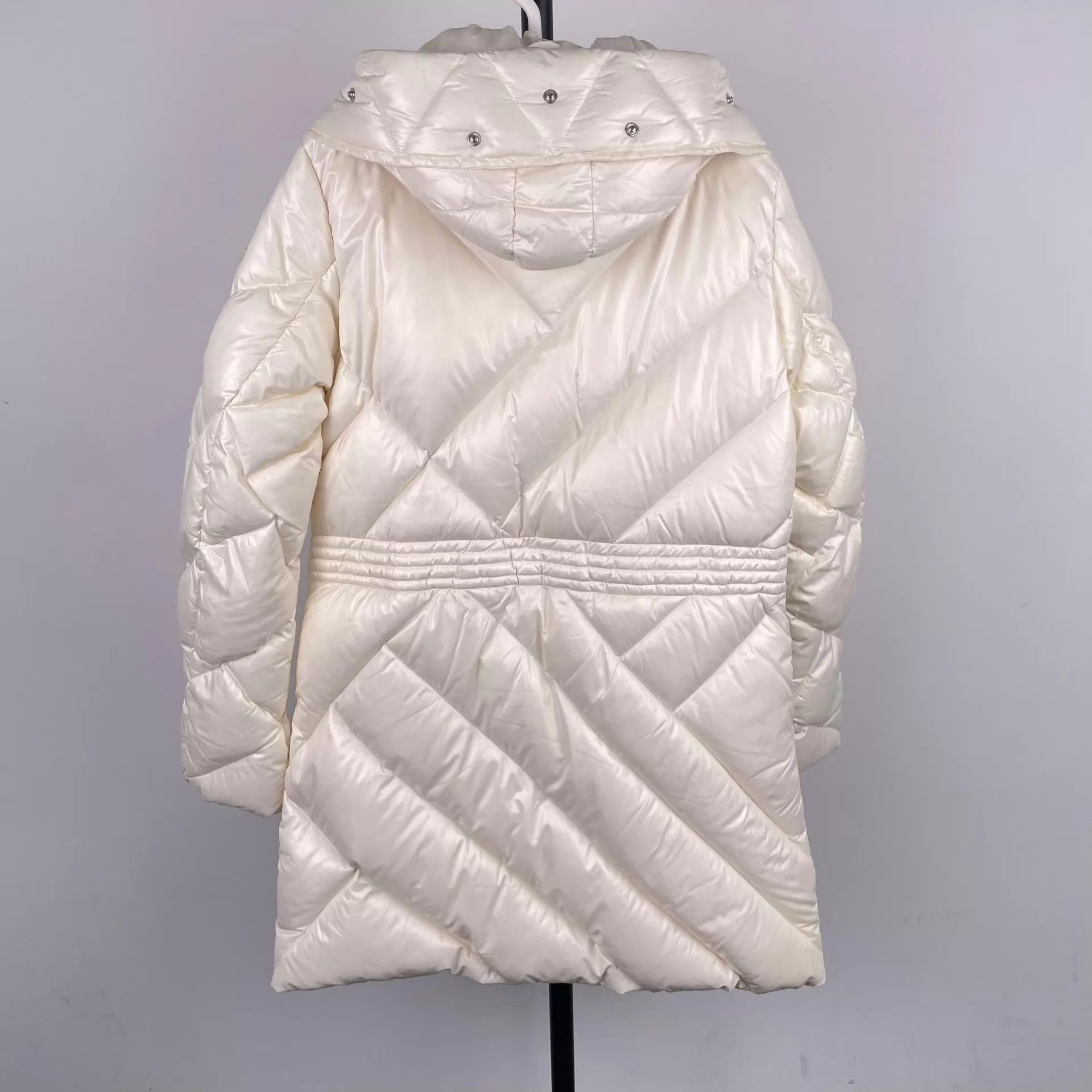Moncler Moncler White Hooded Down Jacket Size 00 Size XXS / US 00 / IT 34 - 2 Thumbnail