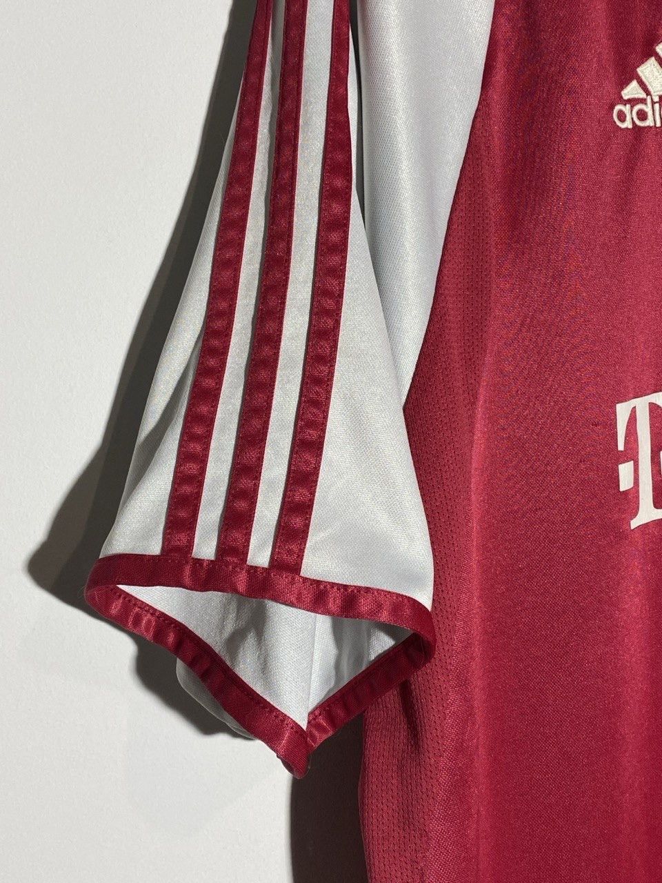Adidas Vintage Adidas #23 Hargreaves Bayern Munich Soccer Jersey Size US XL / EU 56 / 4 - 8 Thumbnail