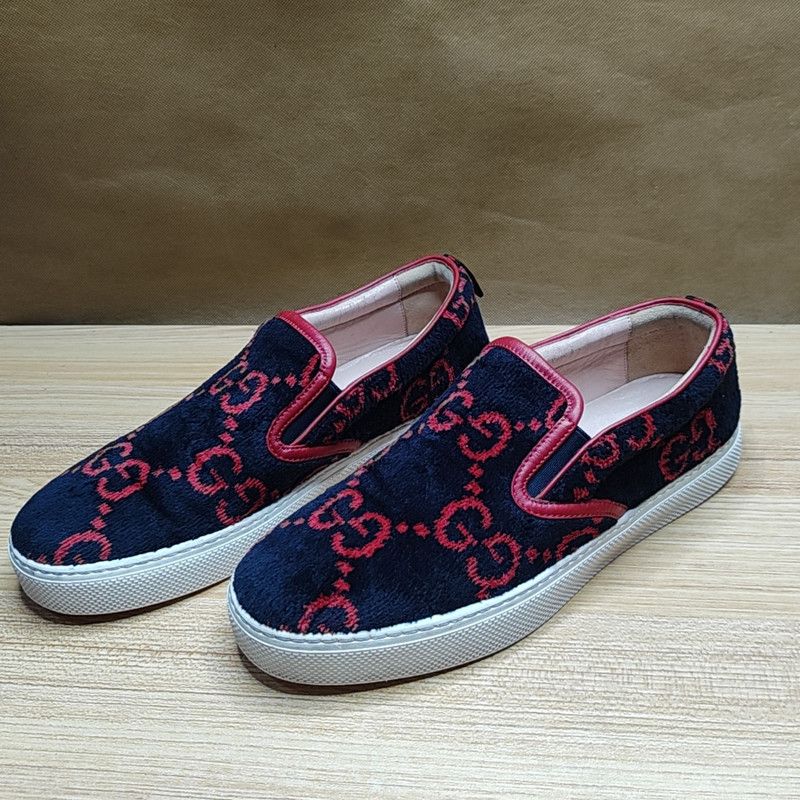 Gucci Gucci Red Slip-On Casual Shoes for Men Size US 8 / EU 41 - 1 Thumbnail