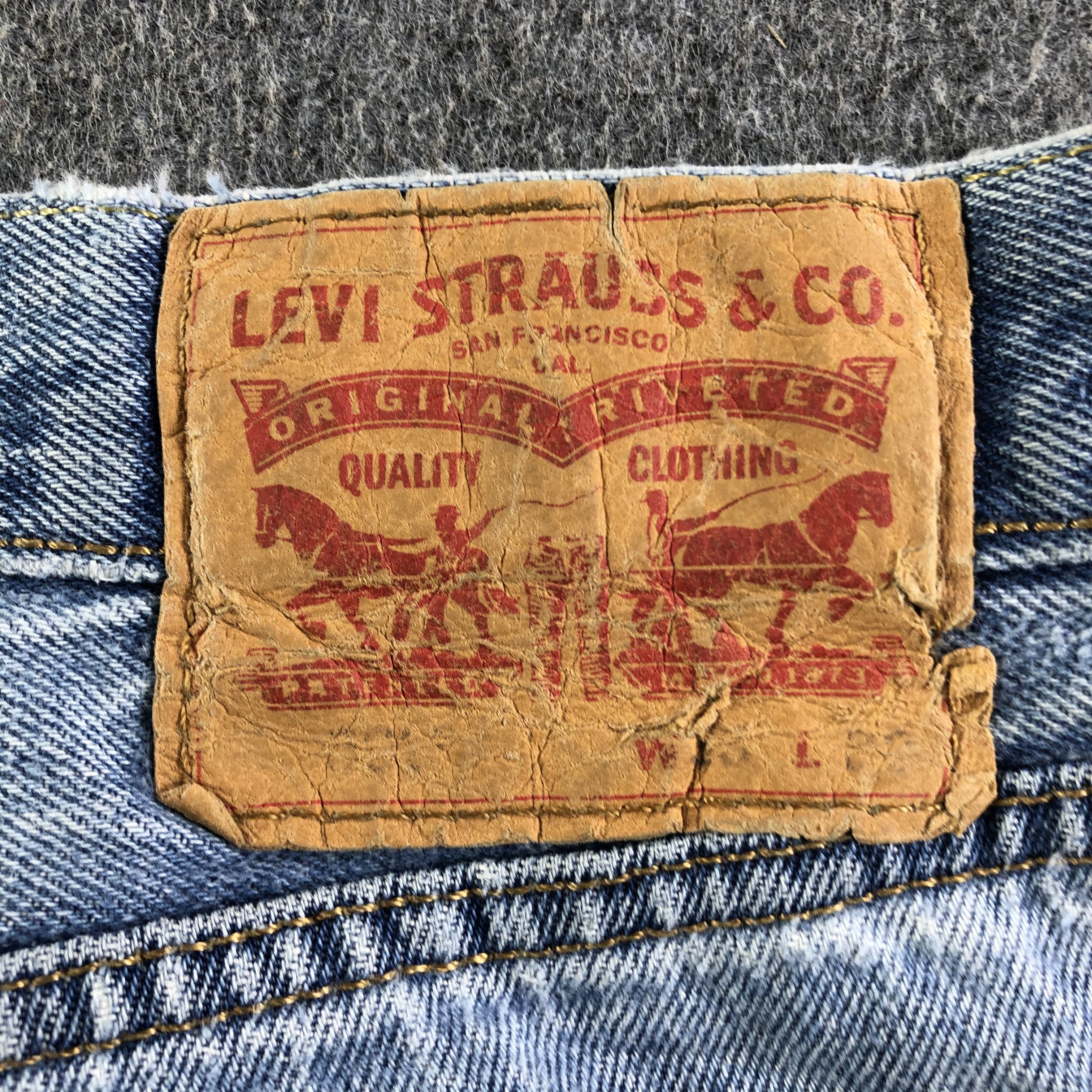 Levi's Vintage Blue Wash Levis 501 Jeans-J4312 Size US 33 - 5 Thumbnail
