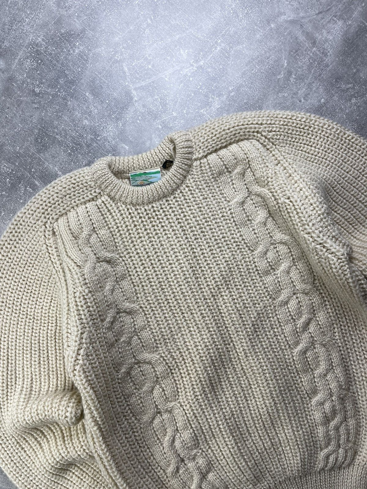 Vintage Gaeltarra Aran Irish Wool Cable Knit Sweater Natural Cream Size US L / EU 52-54 / 3 - 4 Thumbnail