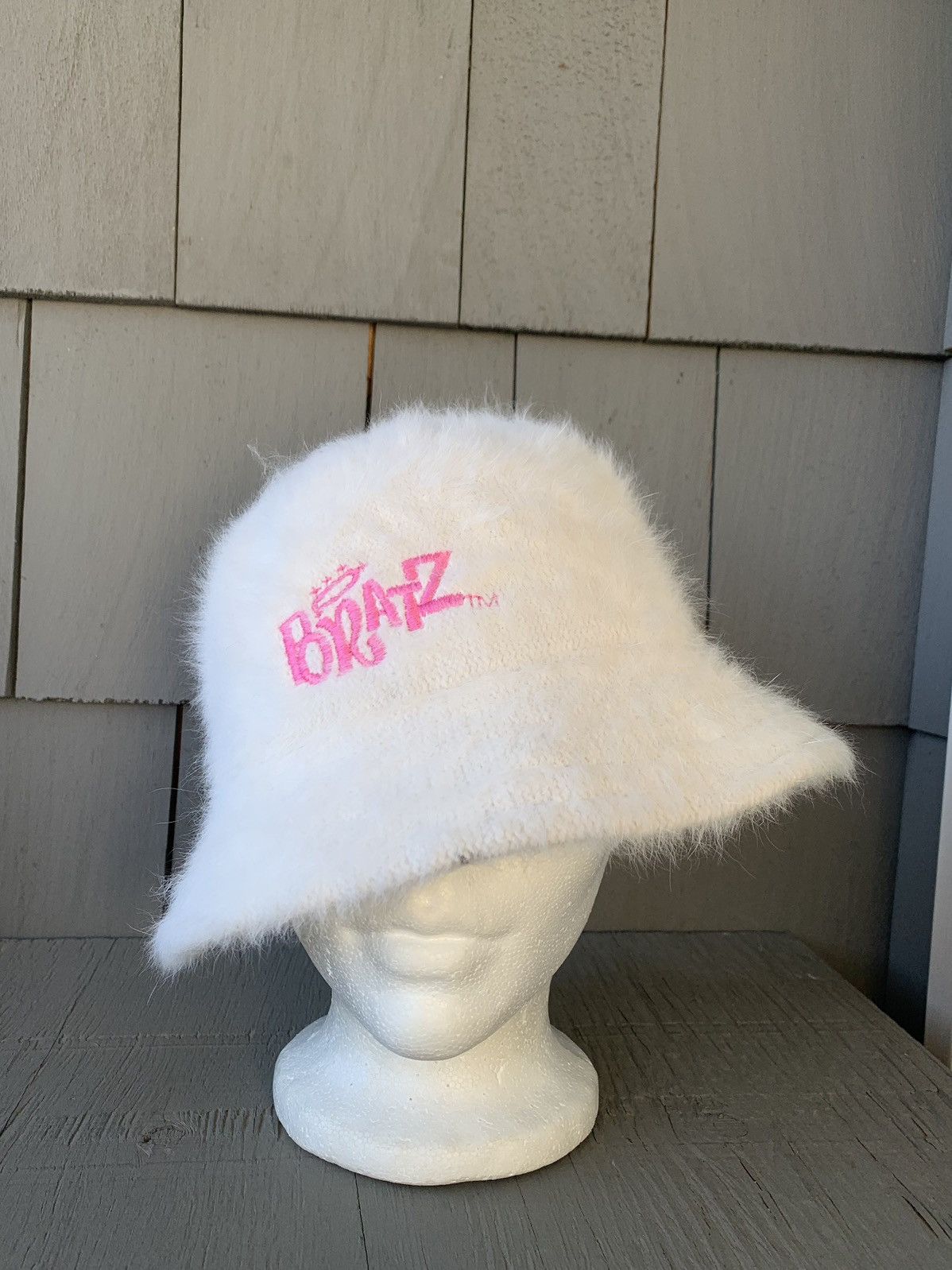 Japanese Brand × Vintage Y2K Bratz Dolls Bucket Hat Angora Fuzz Mohair 2000s Vintage Size ONE SIZE - 2 Thumbnail