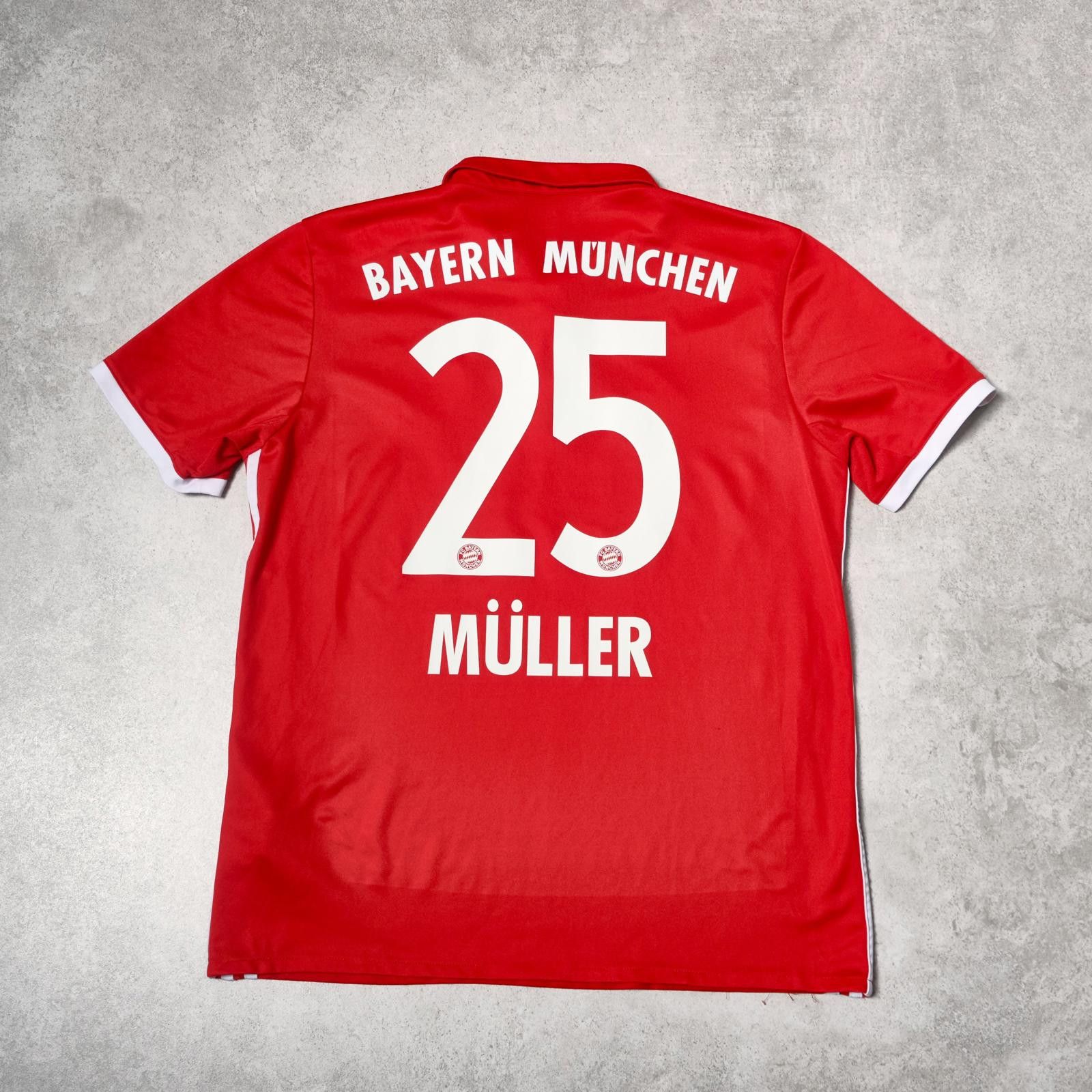 Adidas 2016/17 Bayern Munich Home Shirt Adidas Muller (M/L) Size US M / EU 48-50 / 2 - 1 Thumbnail