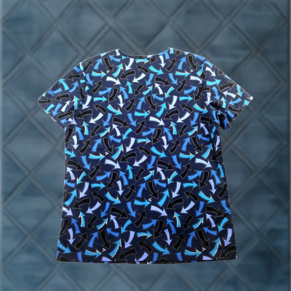 Koio Koi Lite Scrub Top Womens Small Ashton Blue 329PR-WCW New Shirt Women S Blue patterned Cotton Blend pockets 21" pit to pit 27" top to bottom Size S / US 4 / IT 40 - 1 Thumbnail