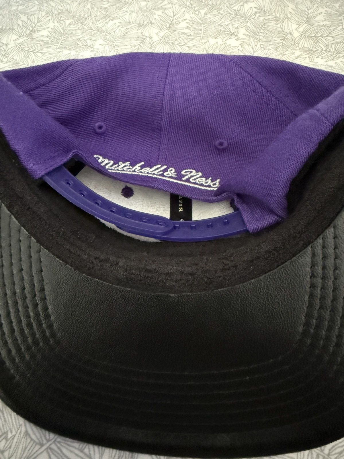 Mitchell & Ness 1/1 RAPTORS SNAPBACK Size ONE SIZE - 4 Thumbnail
