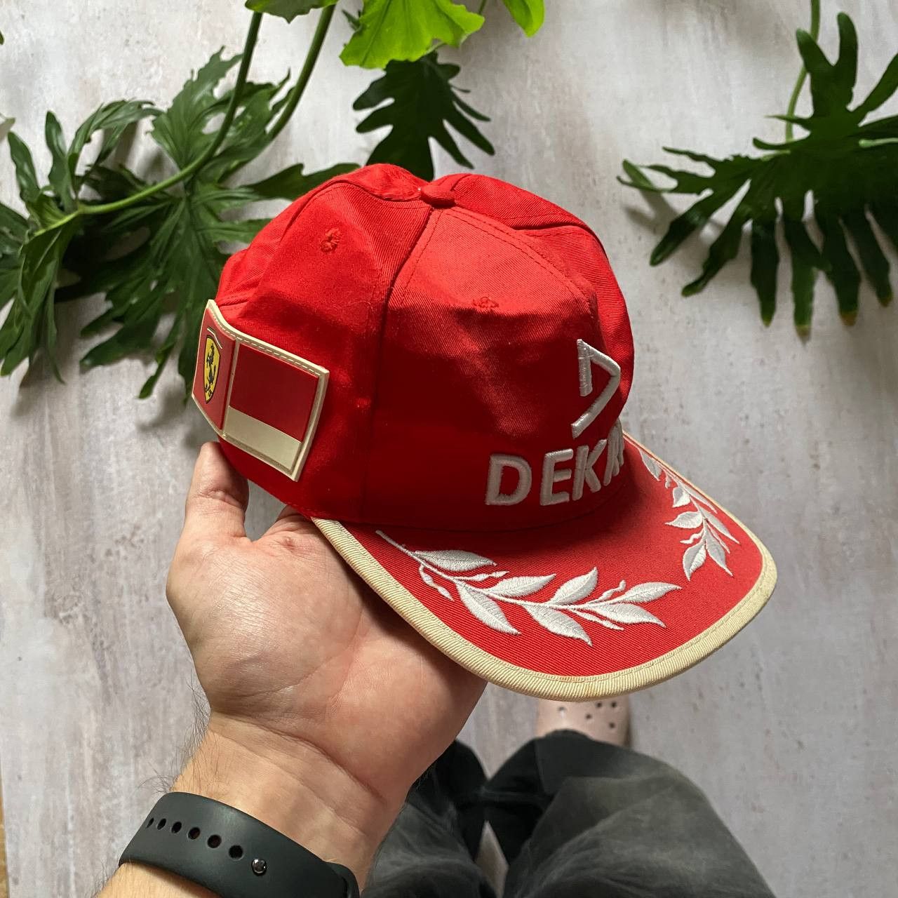 Vintage VINTAGE Y2K FERRARI DEKRA SCHUMACHER RARE SNAPBACK Size ONE SIZE - 1 Thumbnail