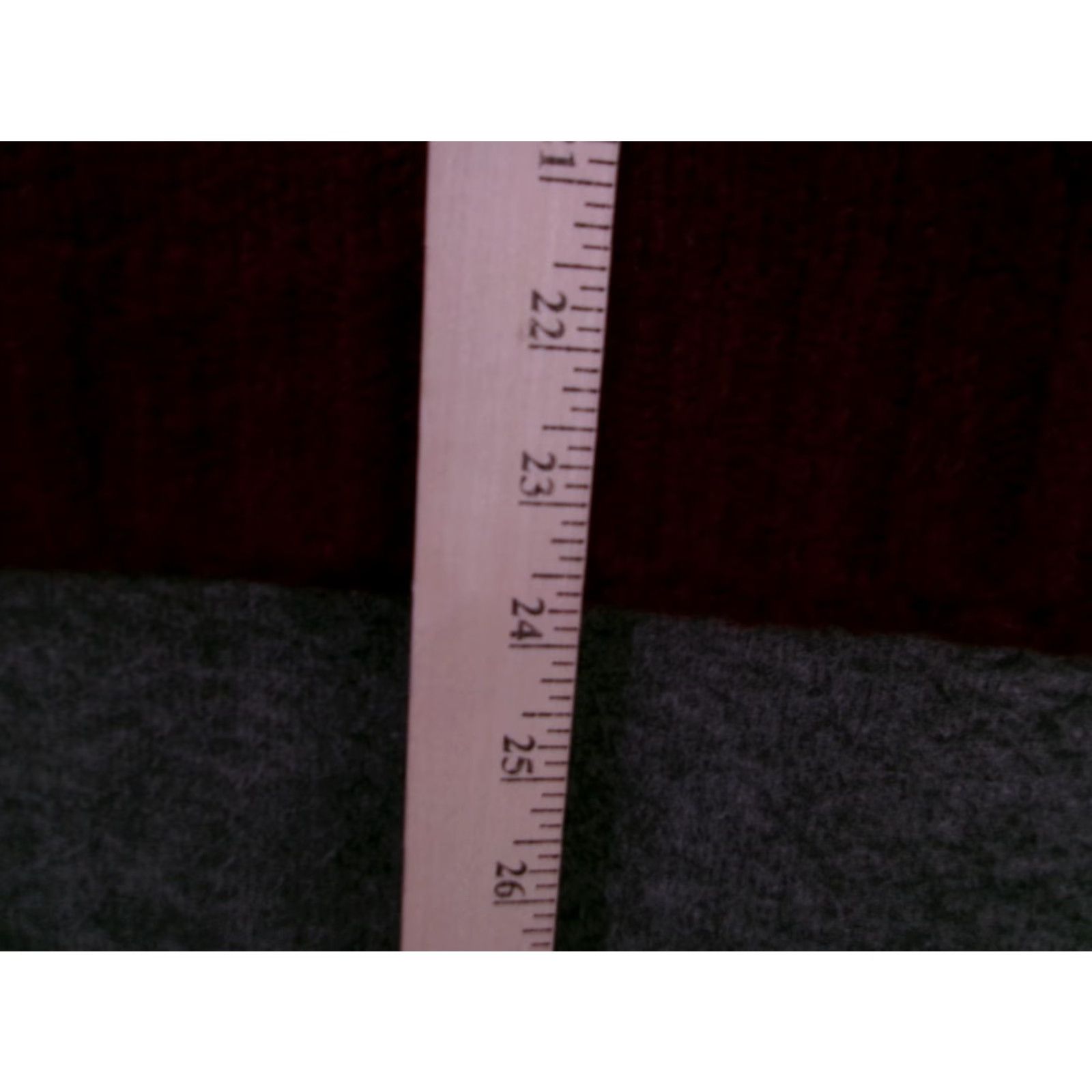Christian Siriano Christian Siriano Sweater Burgundy Knit Wool Blend Womens L Turtleneck Pullover Size L / US 10 / IT 46 - 5 Thumbnail
