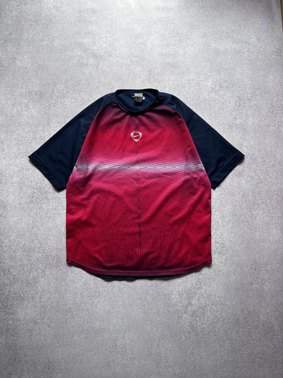 Nike × Vintage Vintage Nike Swoosh Archival T-shirt L Size US L / EU 52-54 / 3 - 1 Thumbnail