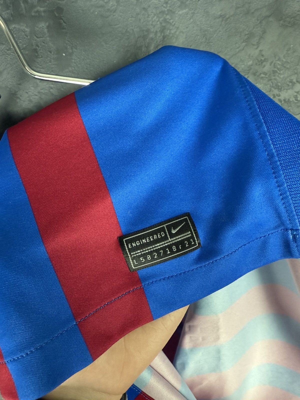 Nike Authentic Barcelona Griezmann 21/22 Home Nike Soccer Jersey Size US L / EU 52-54 / 3 - 9 Thumbnail