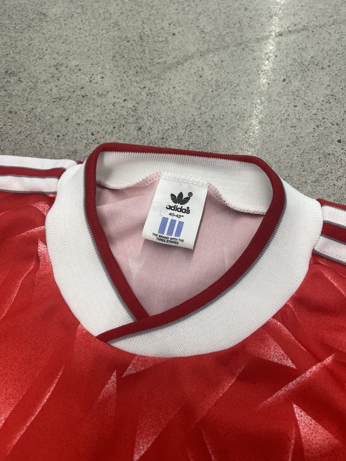 Adidas Vintage Adidas Liverpool 1990/91 Home Soccer Jersey Size US M / EU 48-50 / 2 - 4 Thumbnail