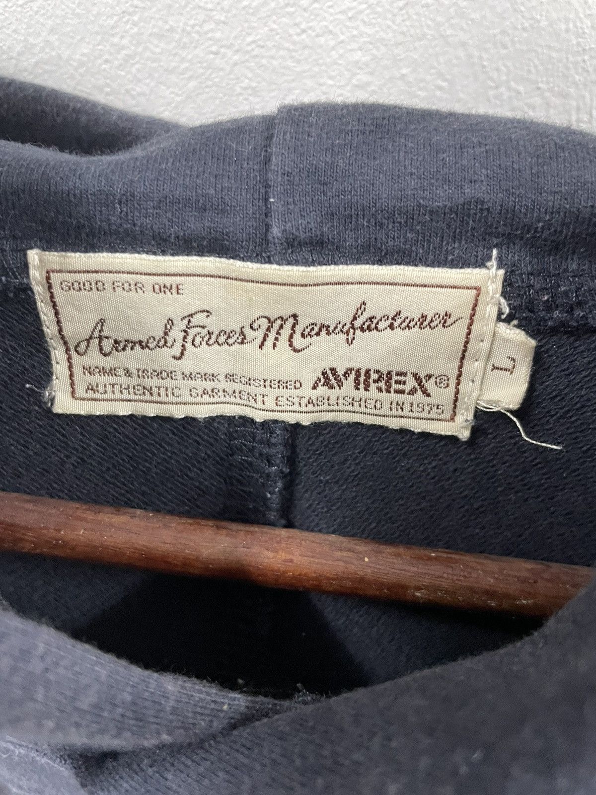 Avirex Vintage Avirex Spellout Hoodie Embroidery Logo Size US L / EU 52-54 / 3 - 5 Thumbnail