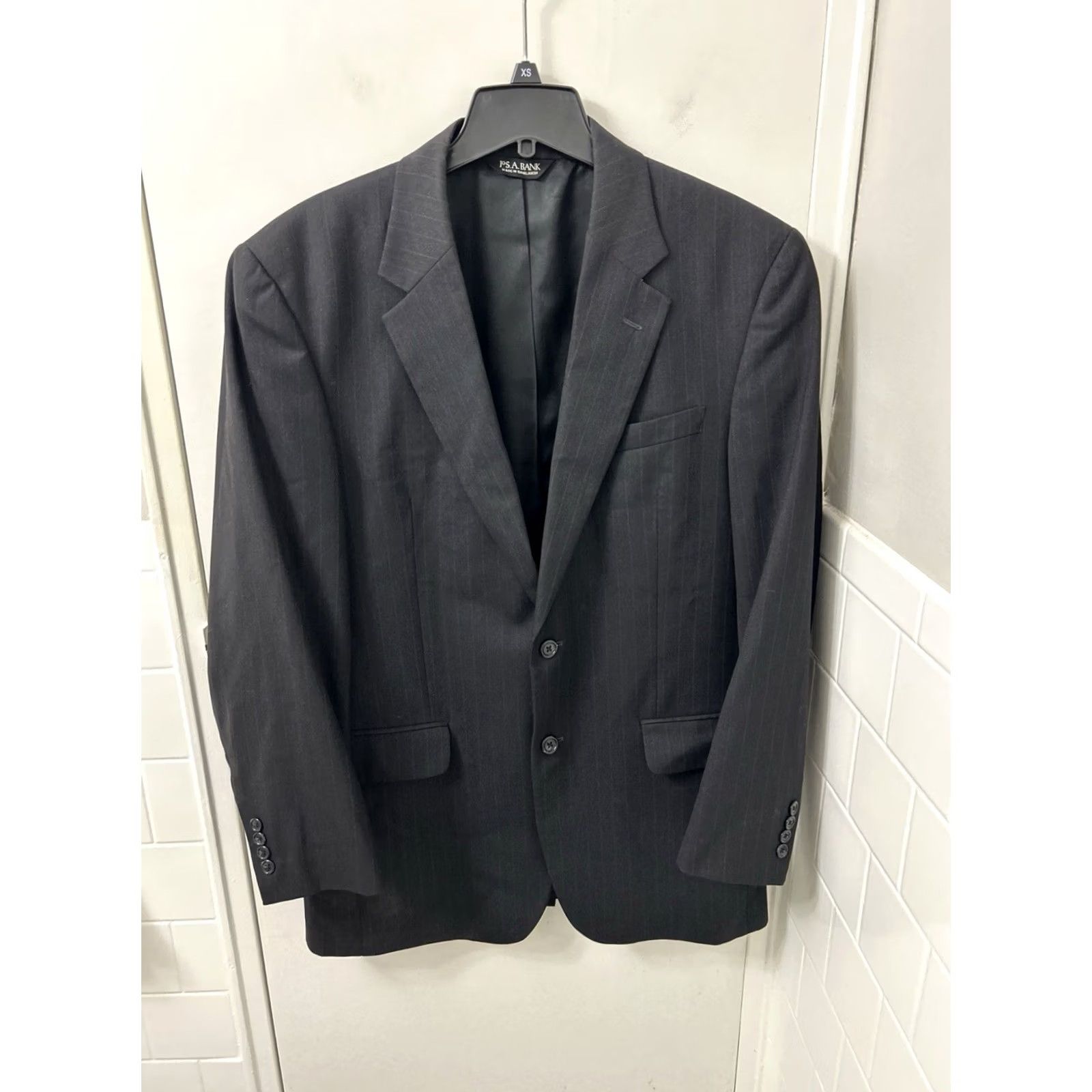 Jos. A. Bank Jos. A. Bank Blazer Mens 41L Black Pinstripe 100% Wool Two-Button Suit Jacket Size 42R - 2 Thumbnail