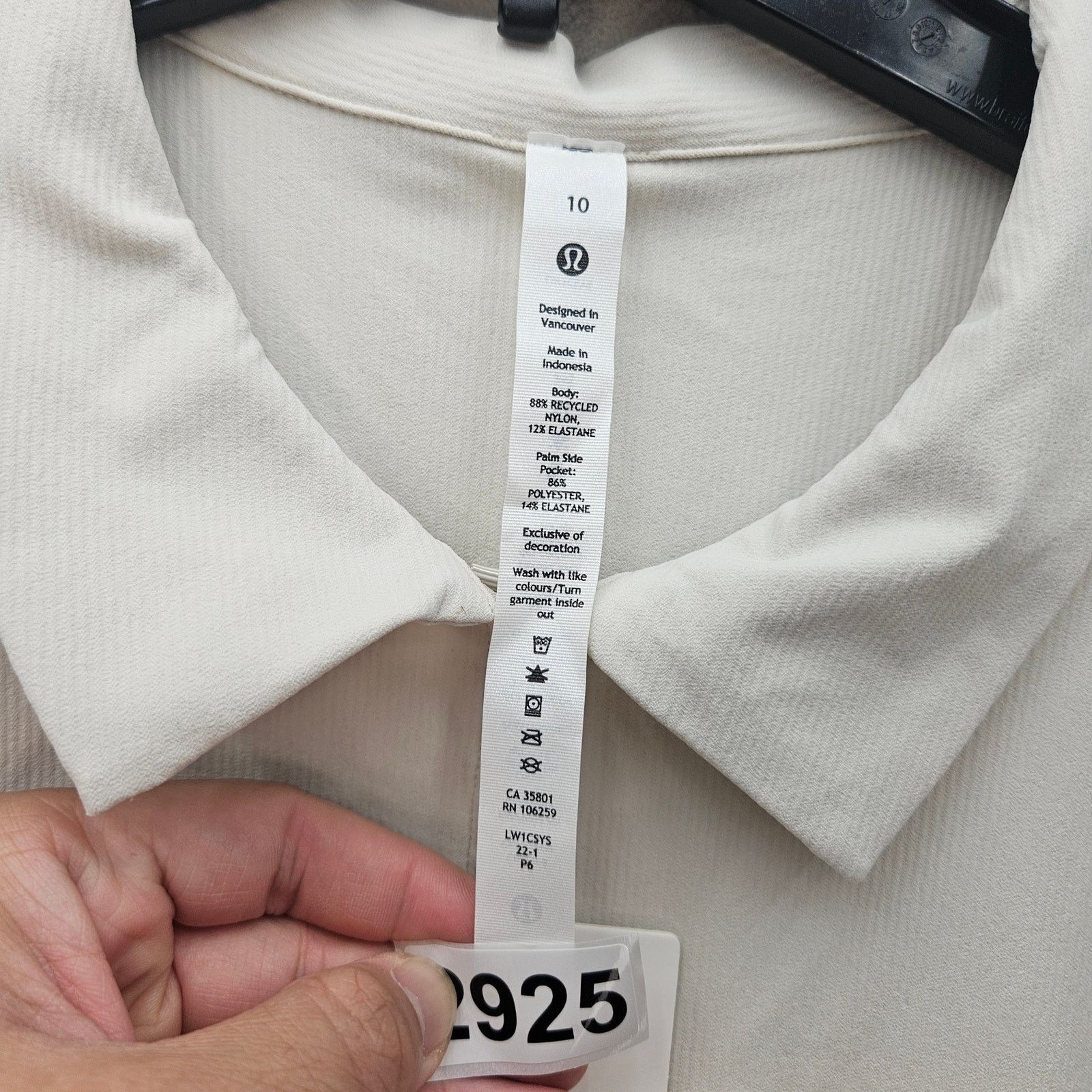 Lululemon LULULEMON WOMEN'S 10 STRETCH RIB POCKETED ROMPER WHITE RARE Size 32" / US 10 / IT 46 - 6 Thumbnail
