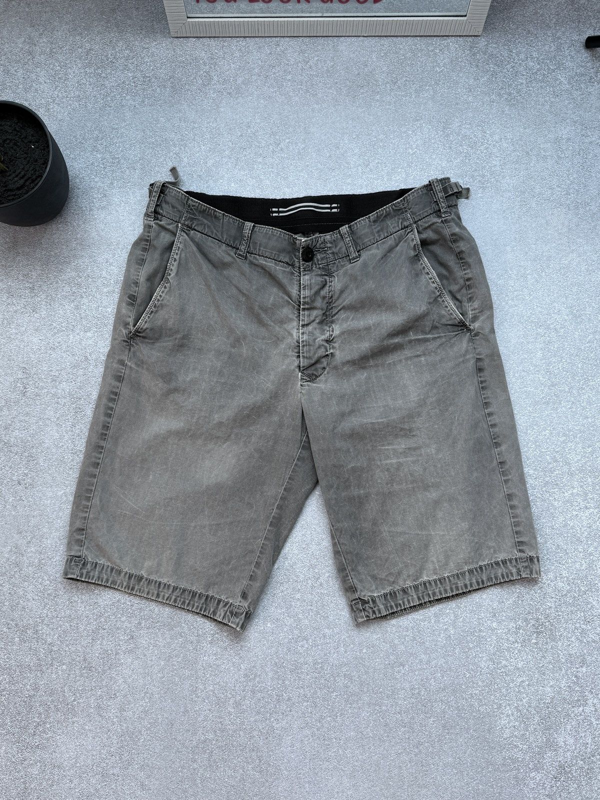 Stone Island Vintage Stone Island Chino Shorts Grey Garment Dyed Men’s Size US 33 - 1 Thumbnail
